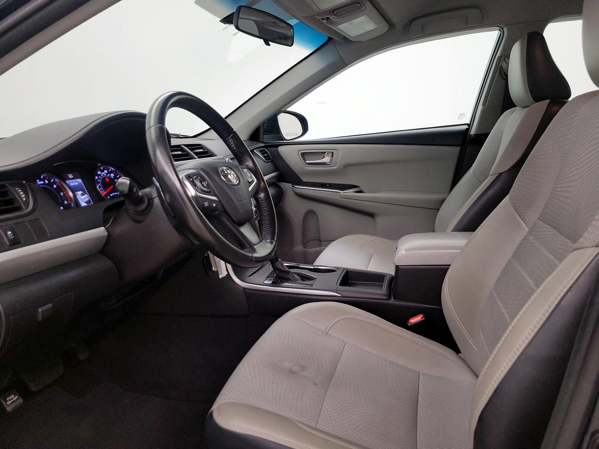 Thumbnail: 2016 Toyota Camry - 11
