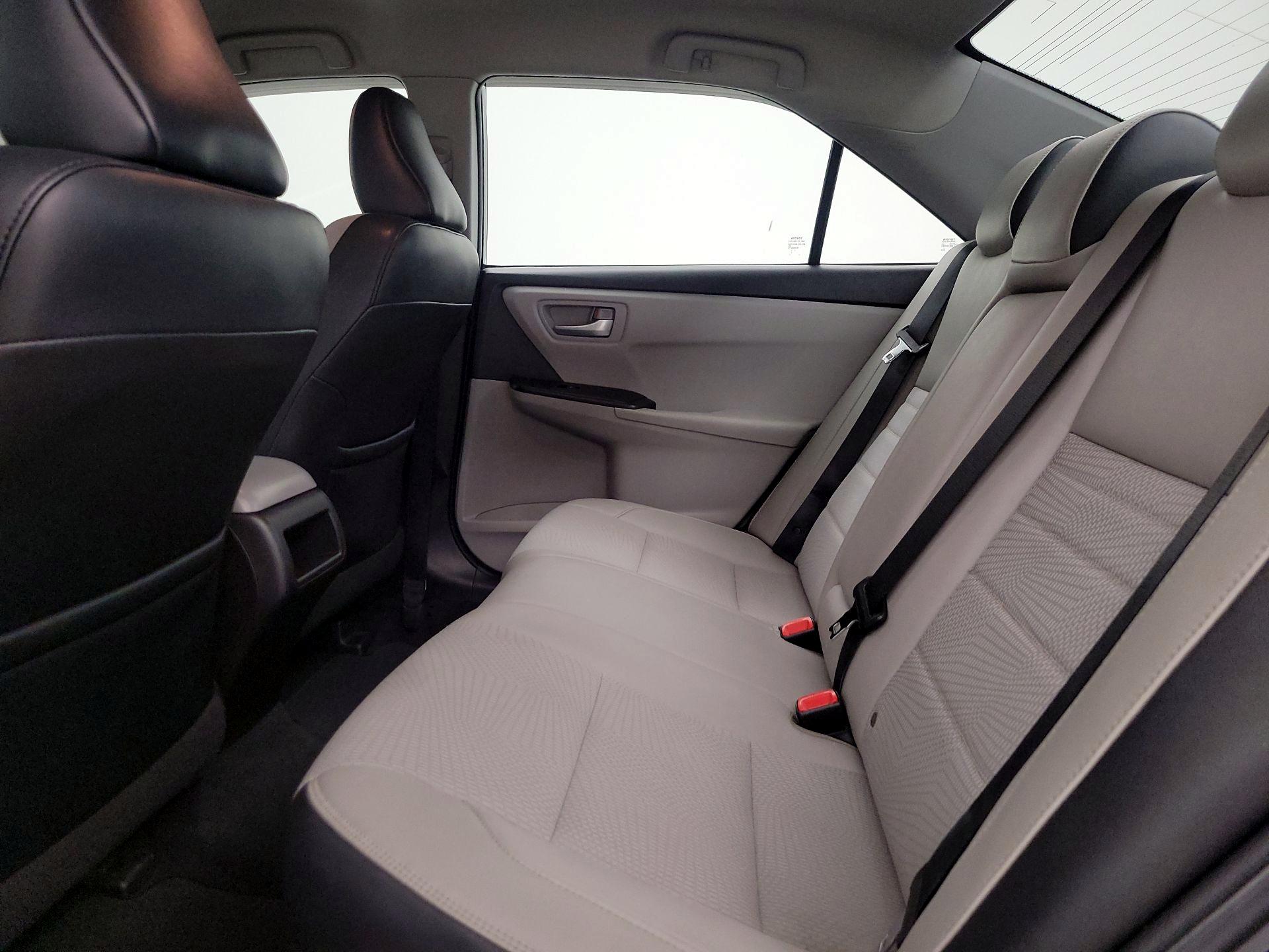 Thumbnail: 2016 Toyota Camry - 19