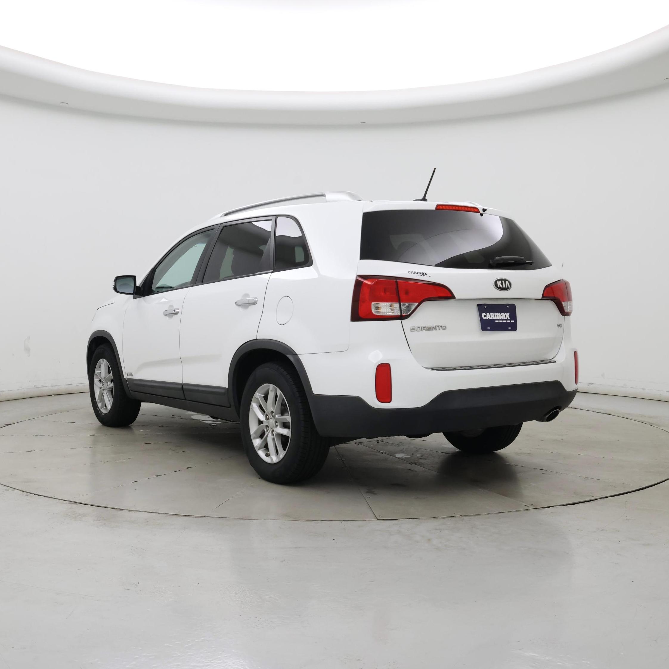 Thumbnail: 2015 Kia Sorento - 2