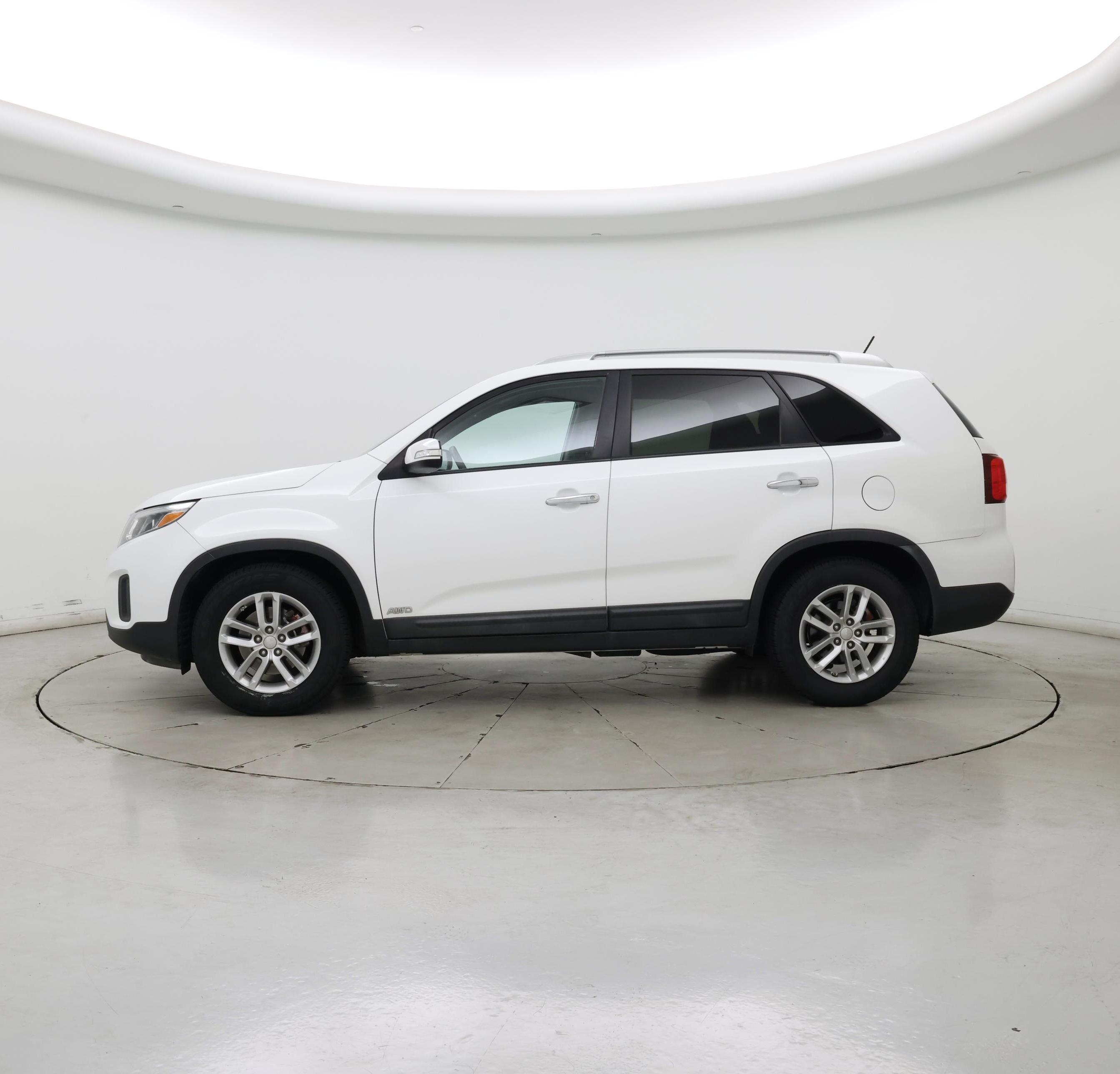 Thumbnail: 2015 Kia Sorento - 3