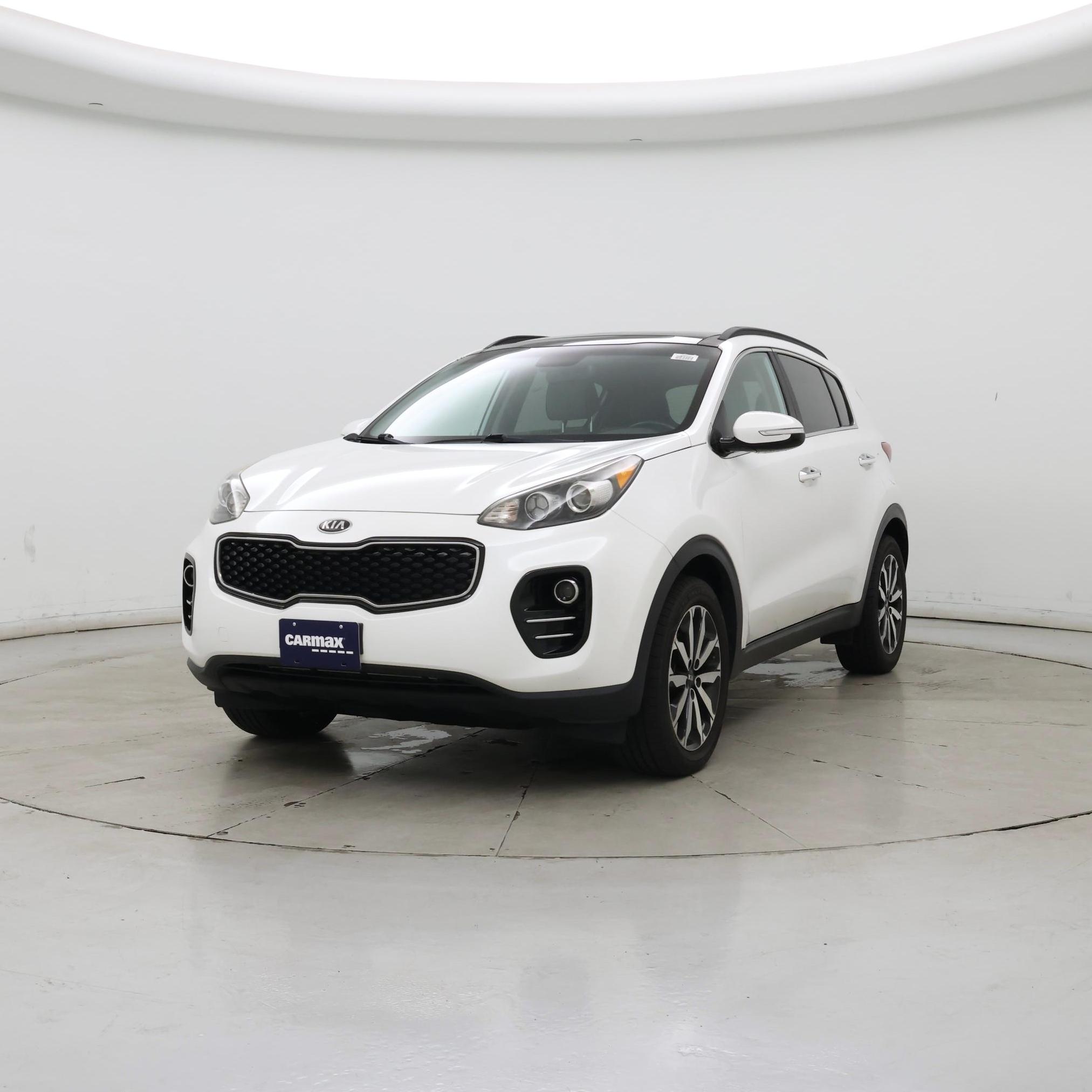 Thumbnail: 2017 Kia Sportage - 4
