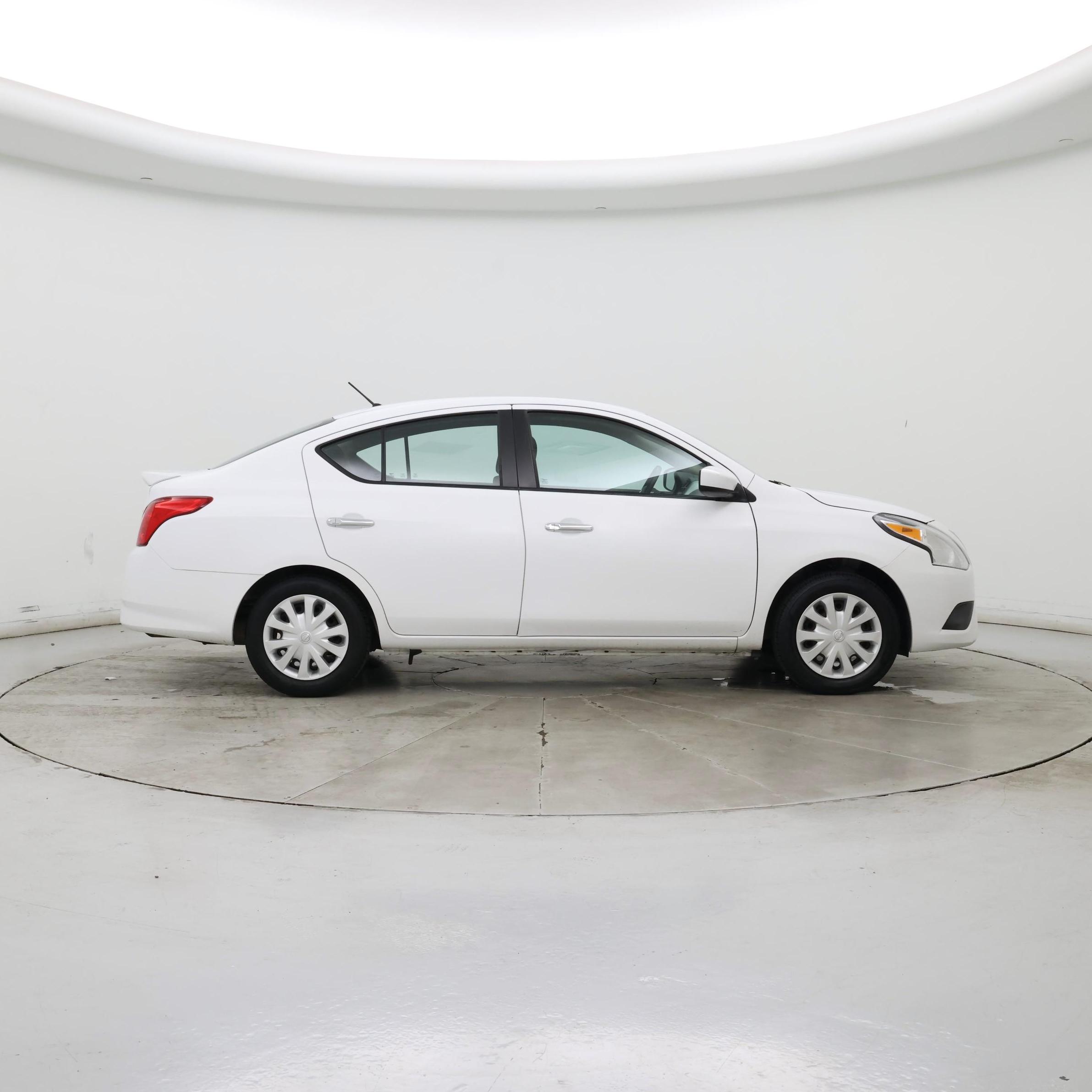 Thumbnail: 2019 Nissan Versa - 7
