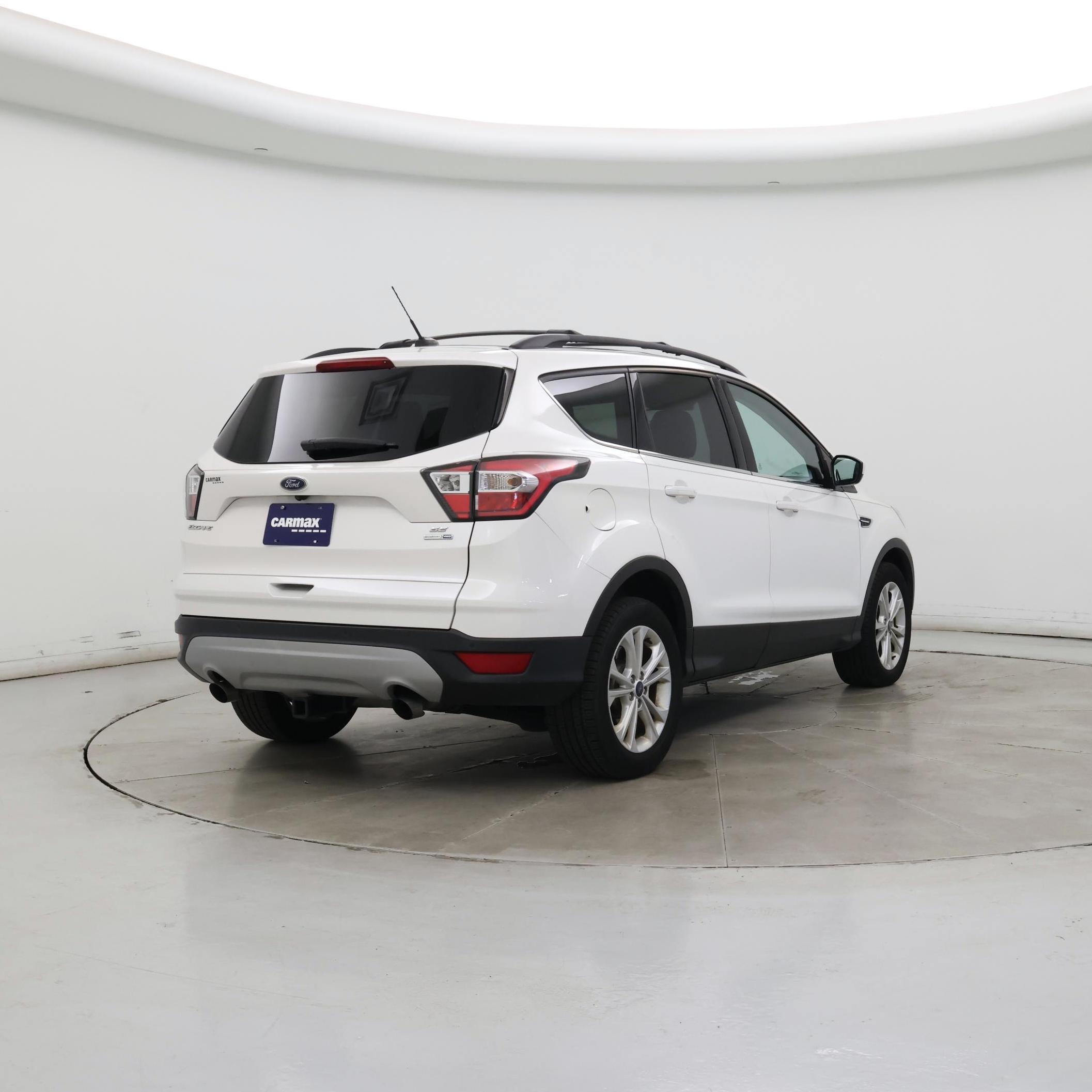 Thumbnail: 2017 Ford Escape - 8