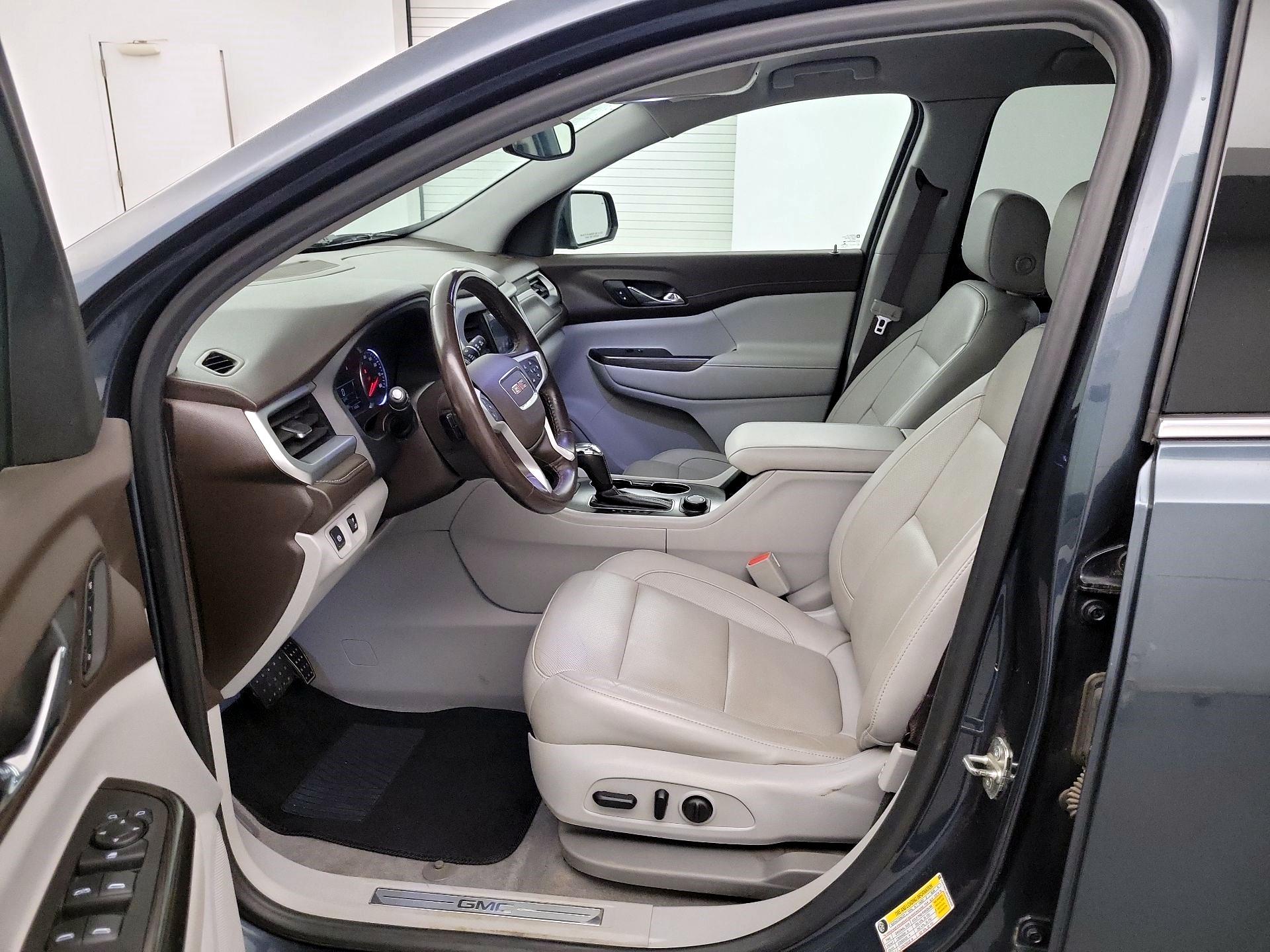 Thumbnail: 2019 GMC Acadia - 9