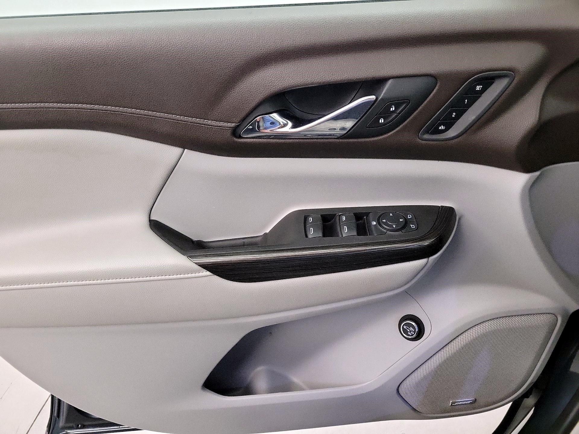 Thumbnail: 2019 GMC Acadia - 10