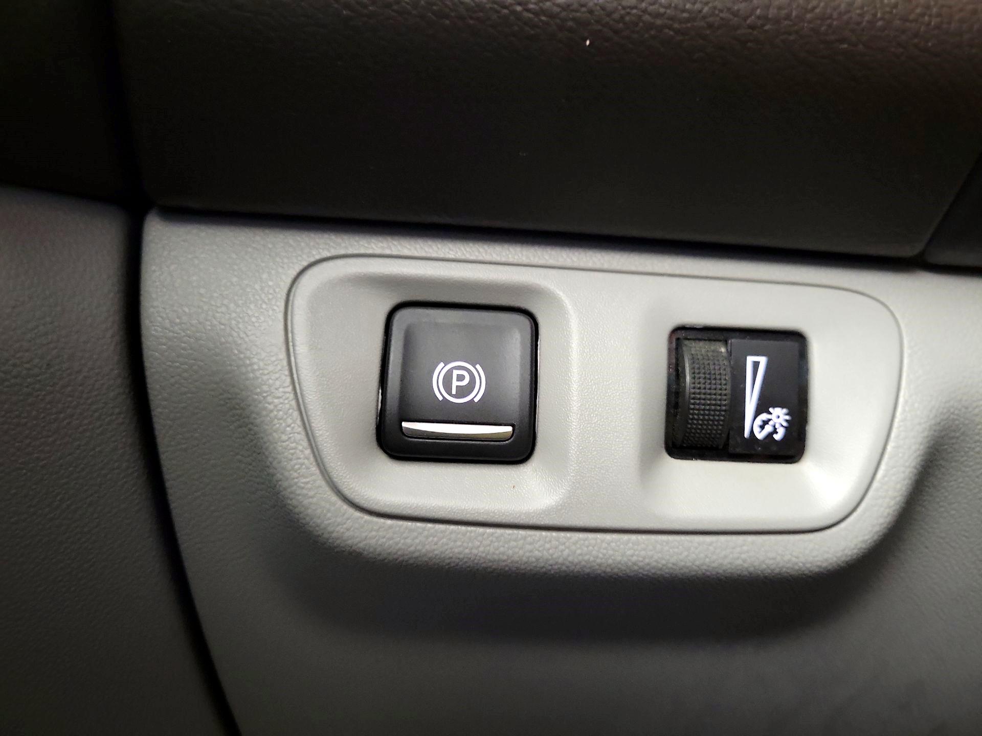 Thumbnail: 2019 GMC Acadia - 11