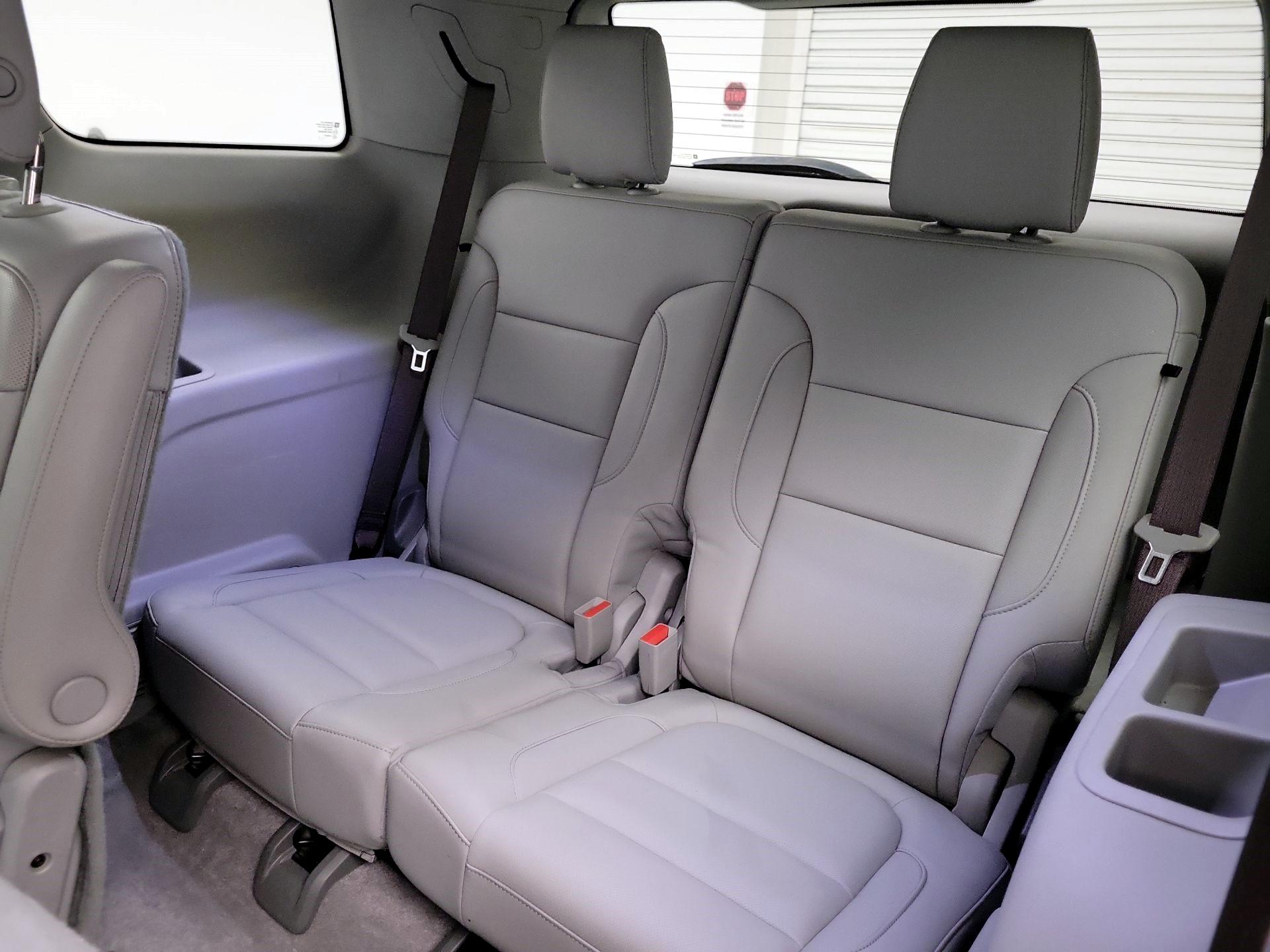 Thumbnail: 2019 GMC Acadia - 18