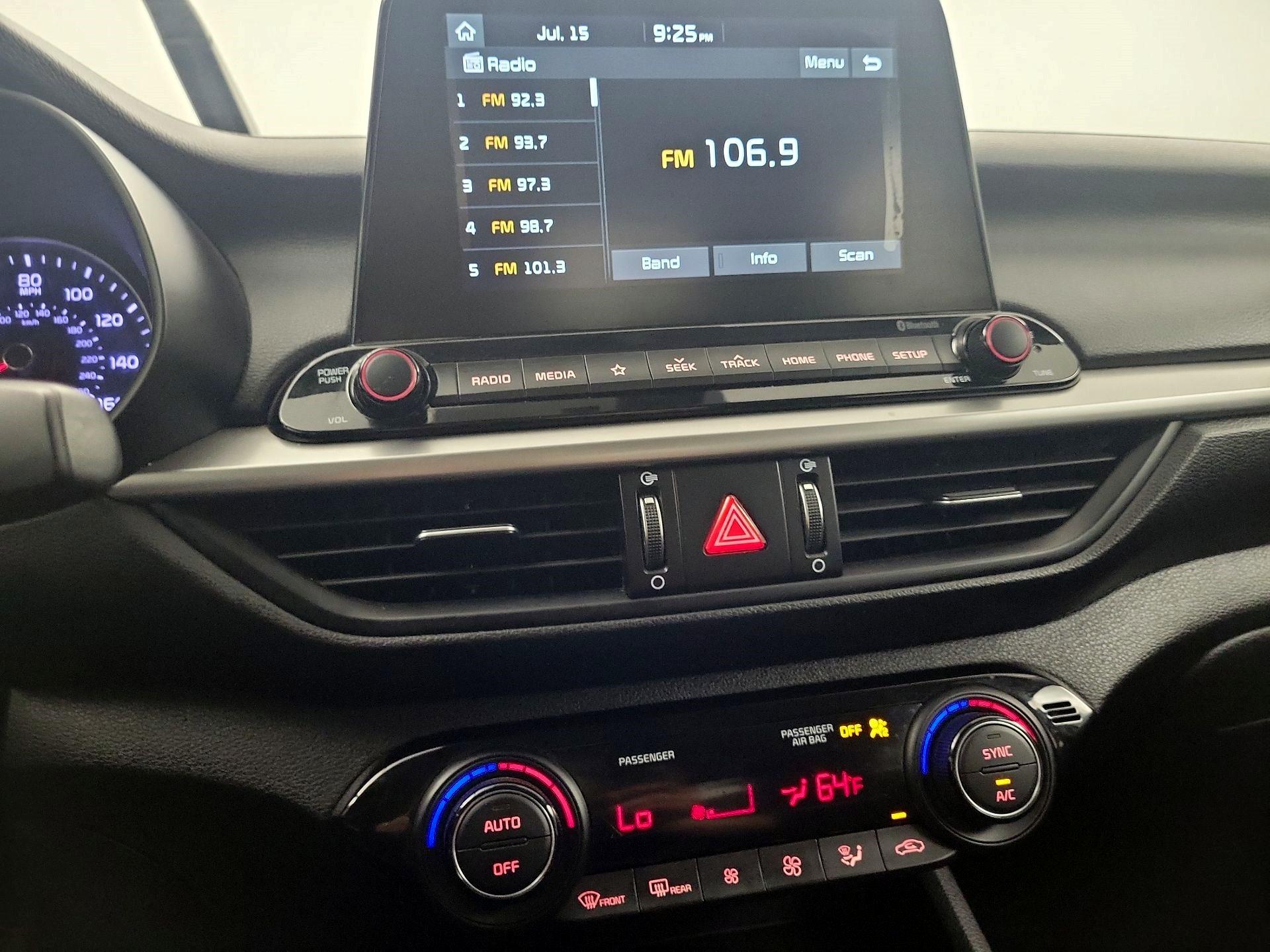 Thumbnail: 2019 Kia Forte - 13