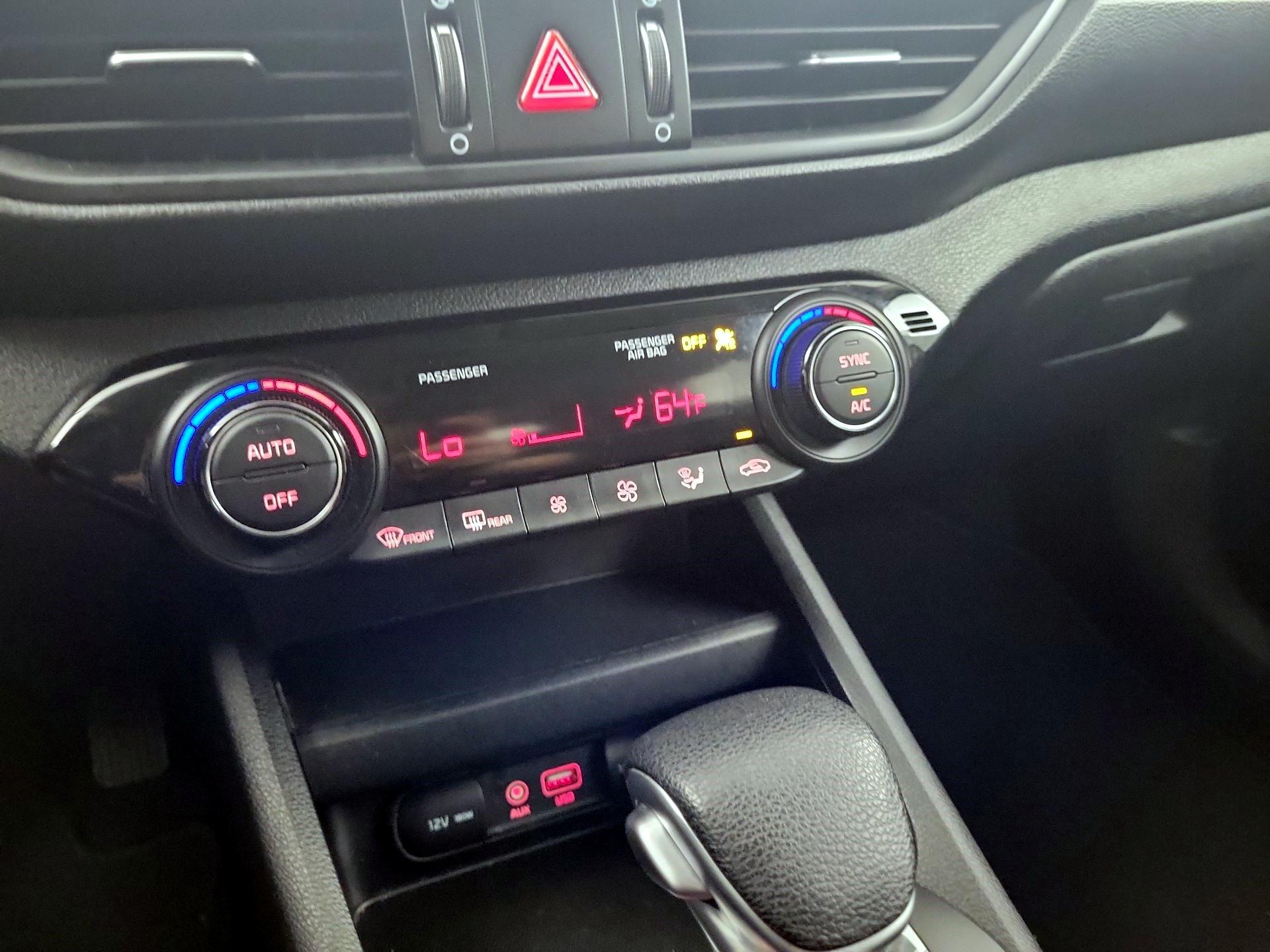 Thumbnail: 2019 Kia Forte - 14