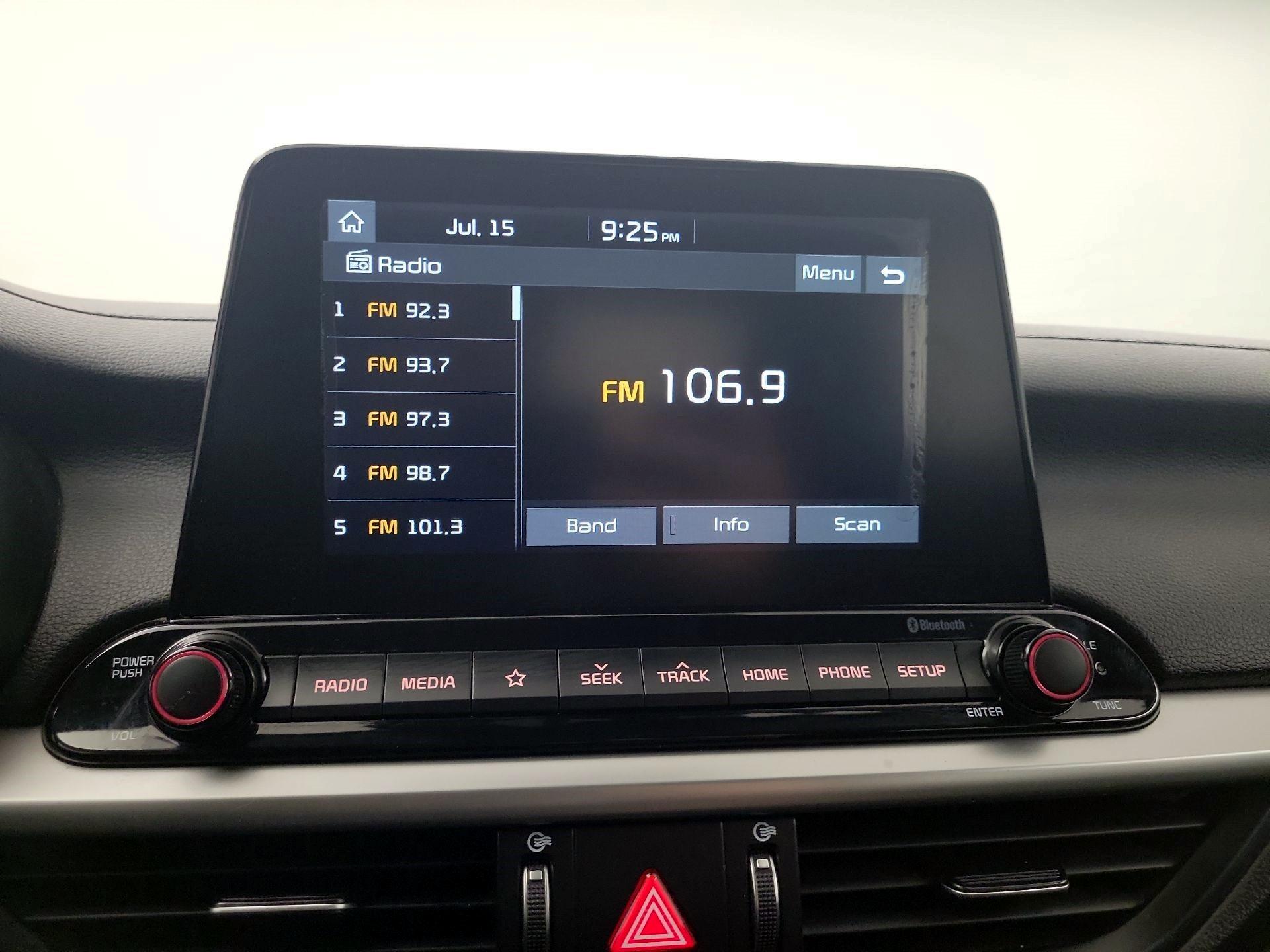 Thumbnail: 2019 Kia Forte - 16