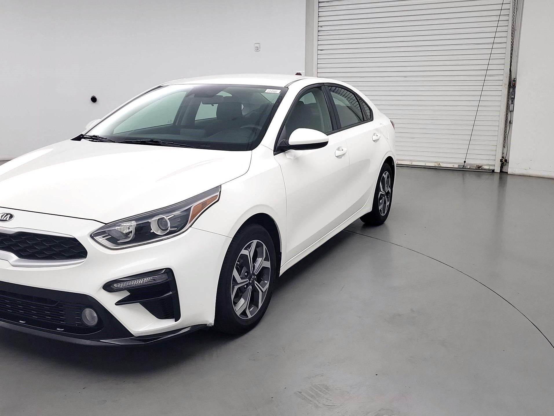 Thumbnail: 2019 Kia Forte - 3