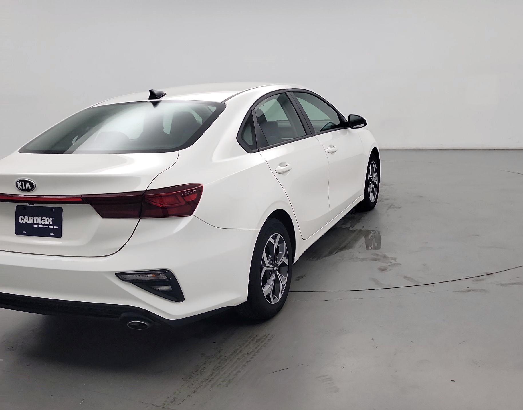 Thumbnail: 2019 Kia Forte - 5