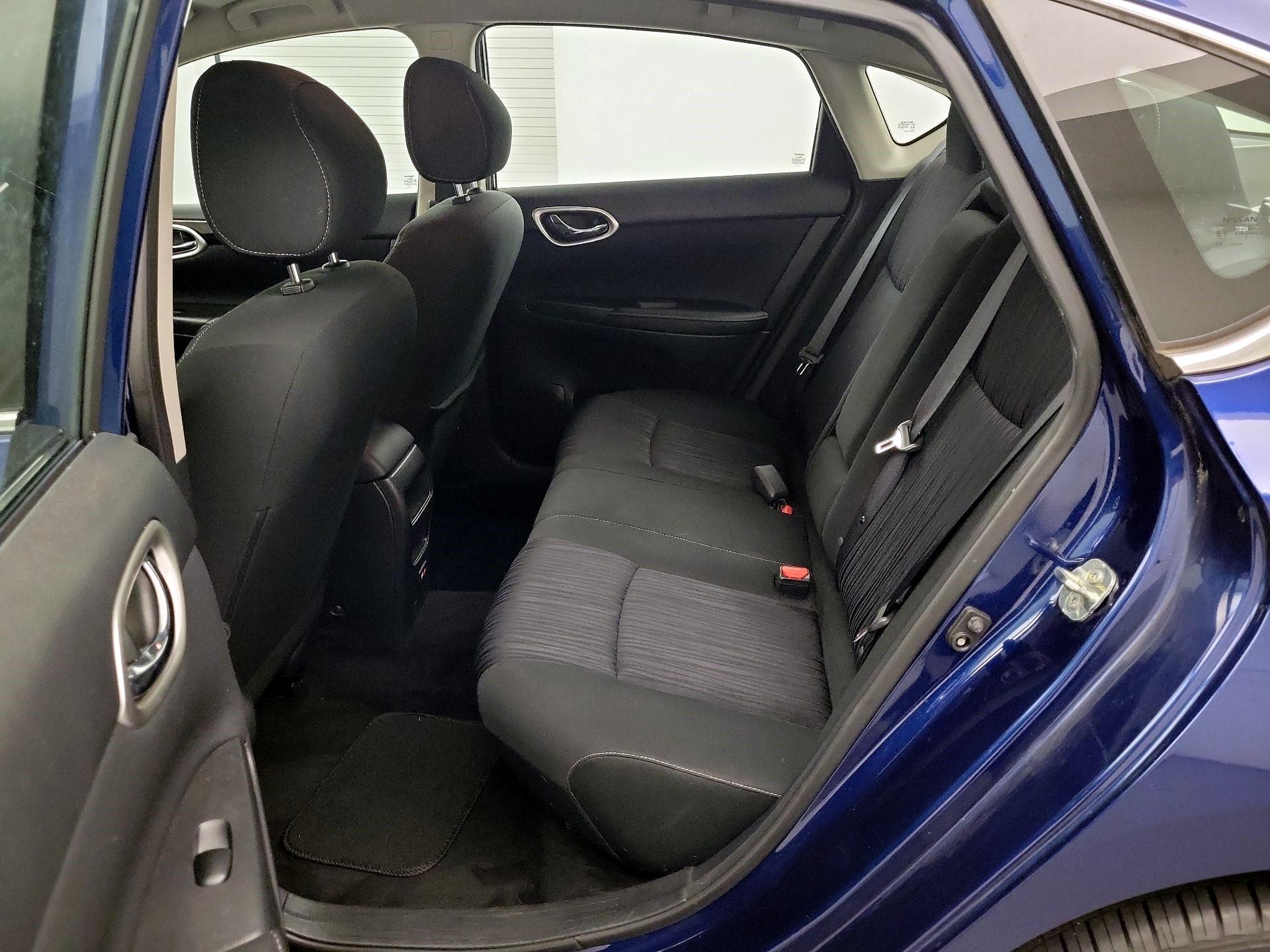 Thumbnail: 2019 Nissan Sentra - 17