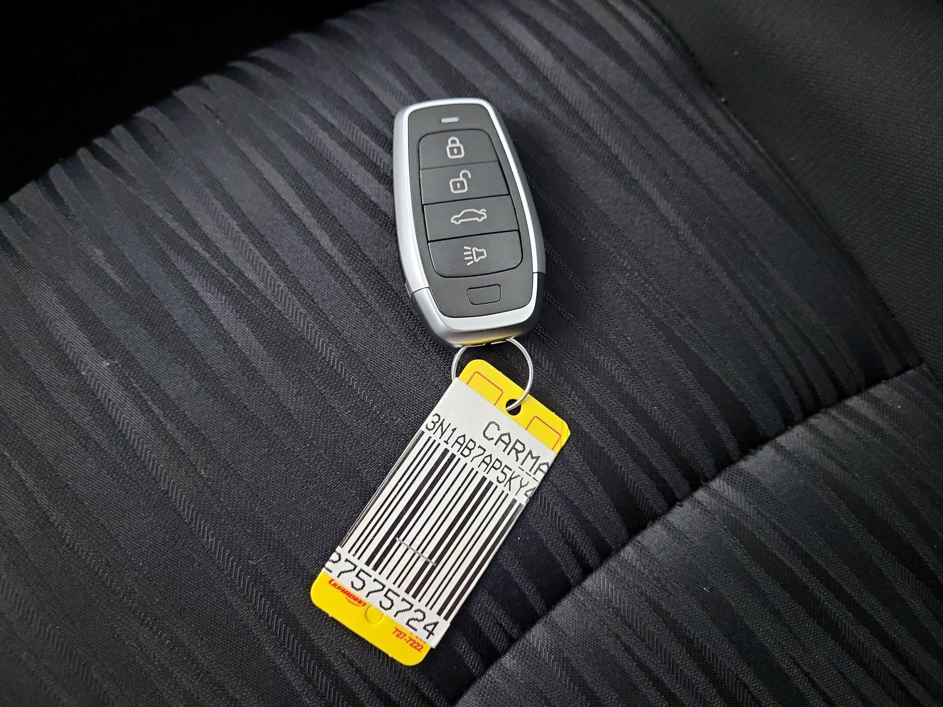 Thumbnail: 2019 Nissan Sentra - 20