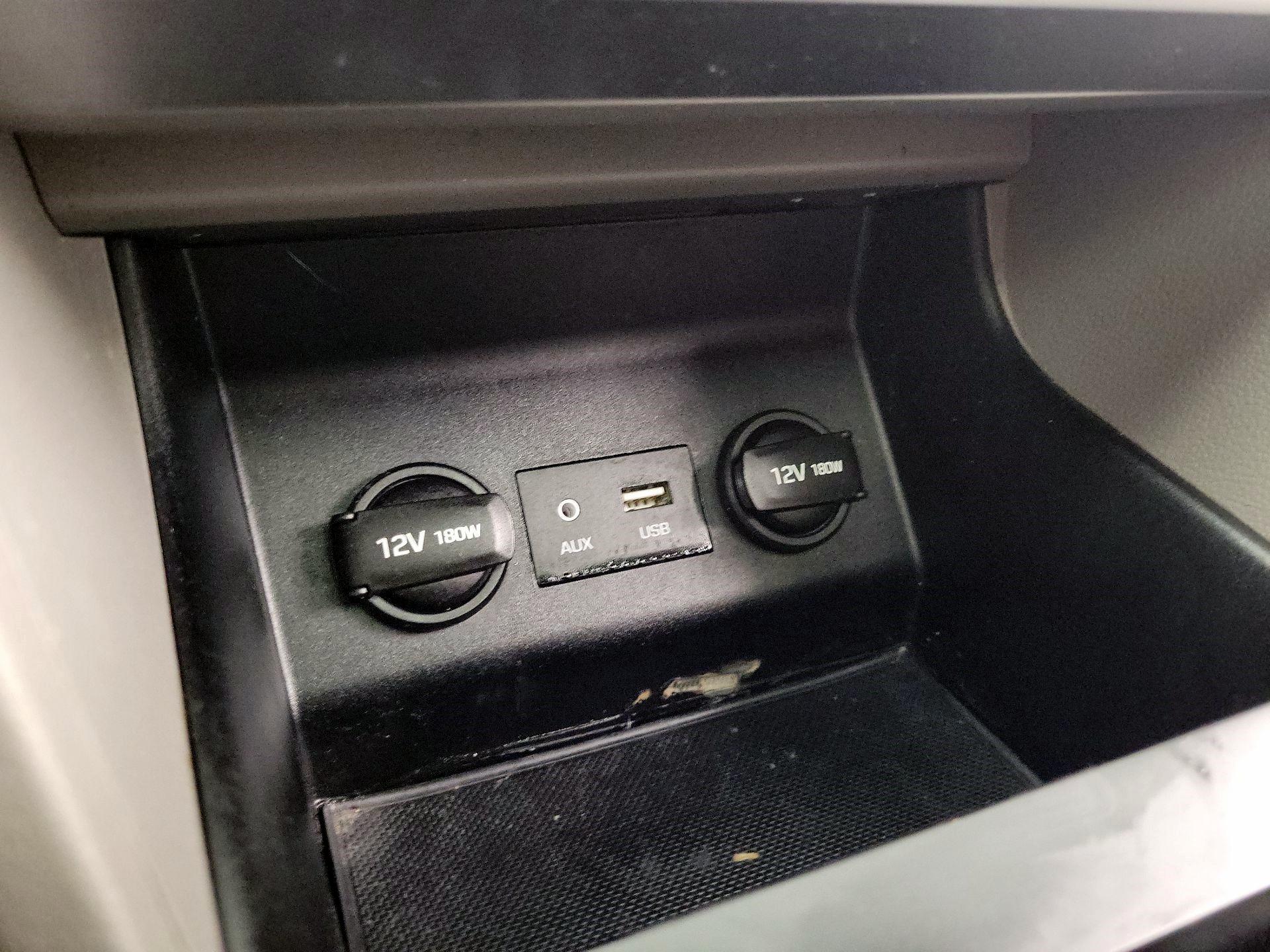 Thumbnail: 2019 Hyundai Elantra - 16