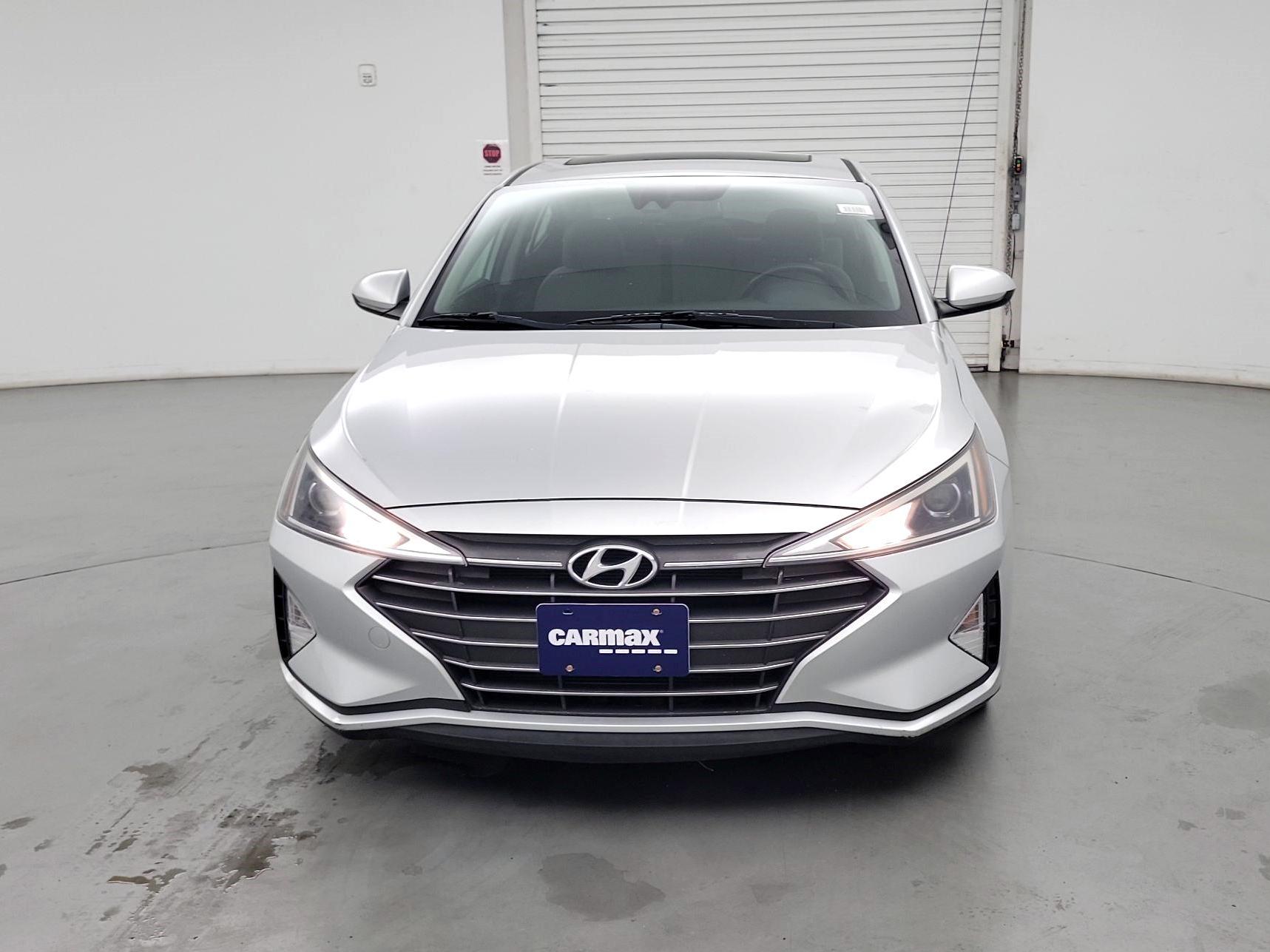 Thumbnail: 2019 Hyundai Elantra - 2