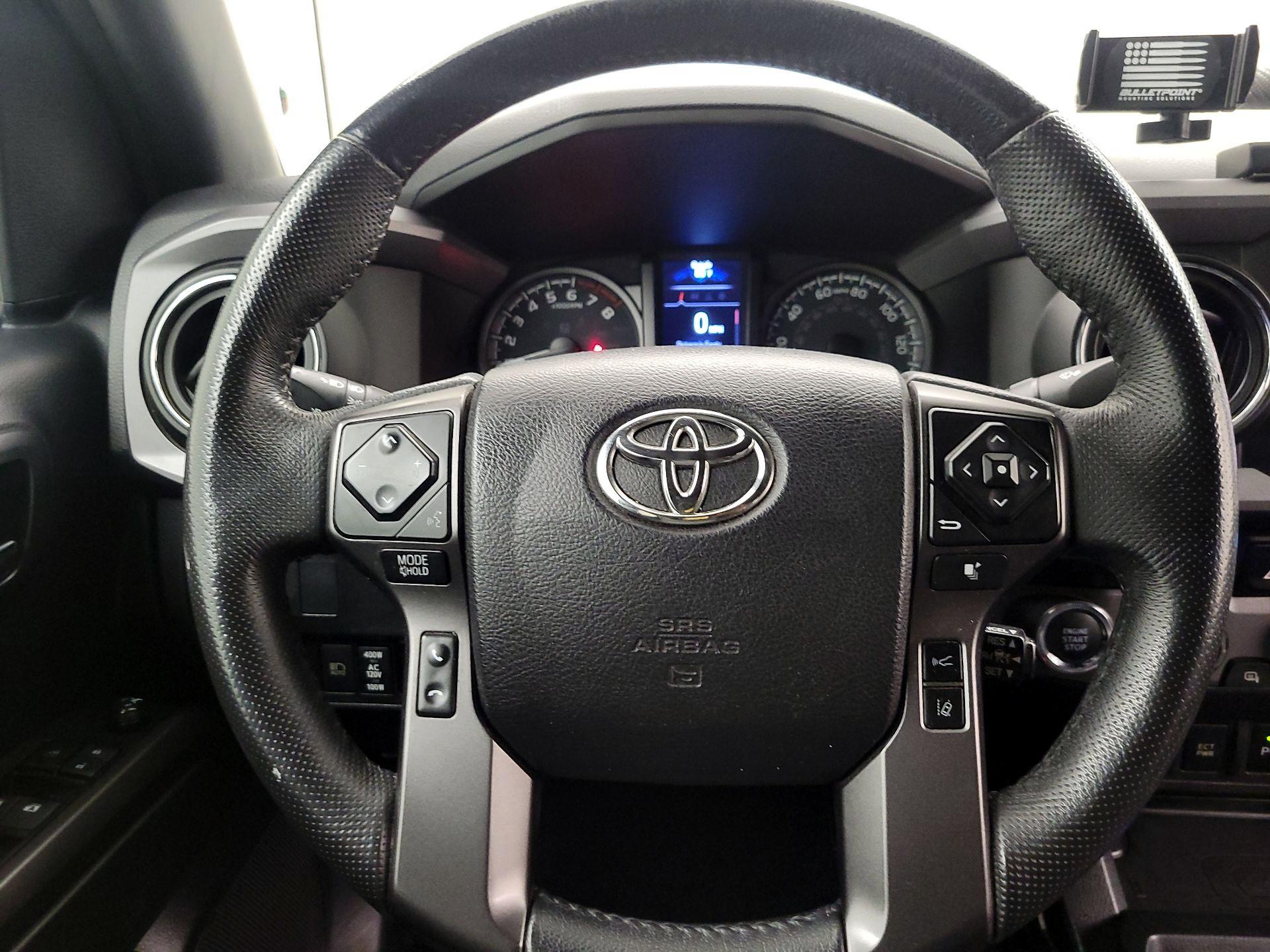 Thumbnail: 2021 Toyota Tacoma - 10