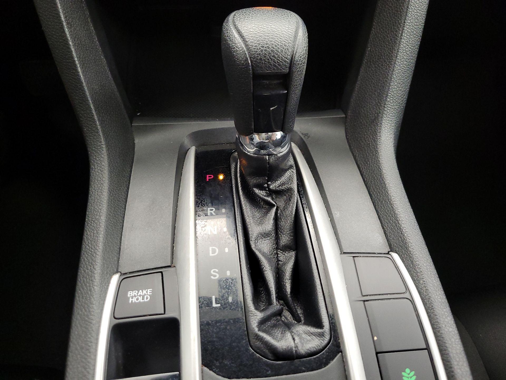 Thumbnail: 2017 Honda Civic - 17