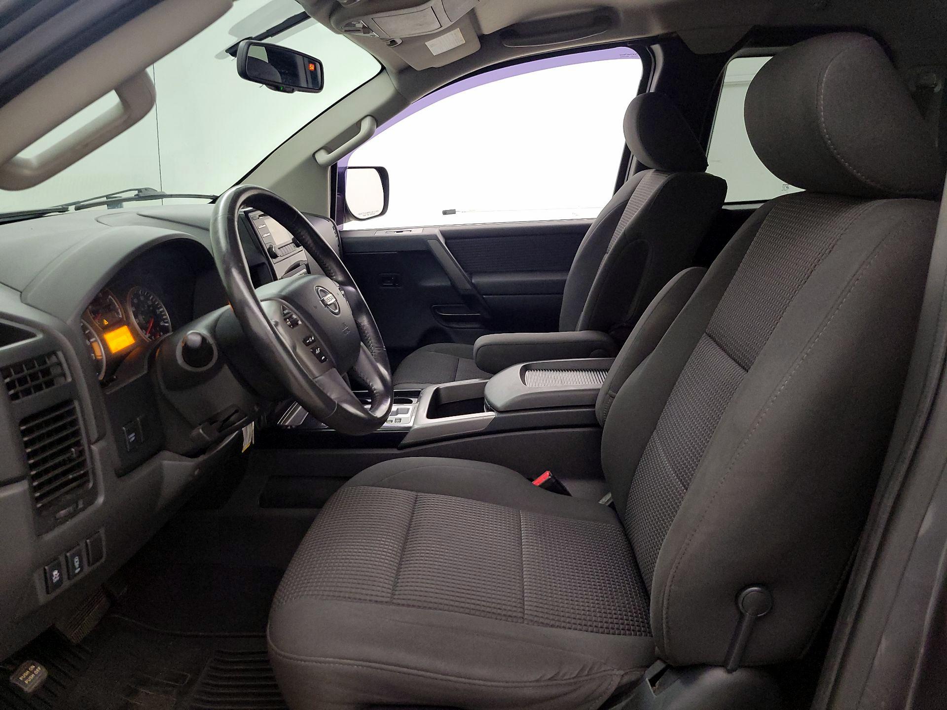 Thumbnail: 2014 Nissan Titan - 11