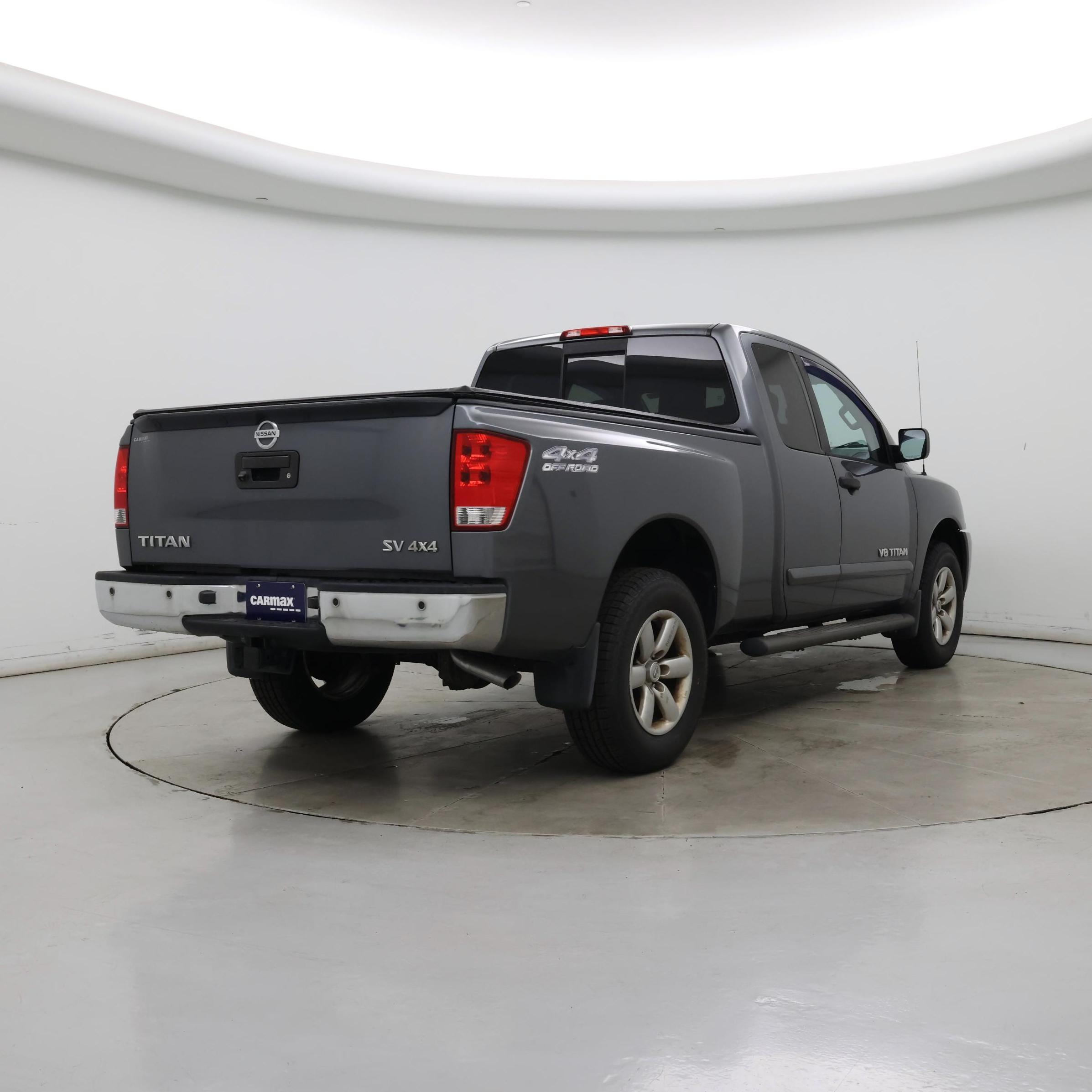 Thumbnail: 2014 Nissan Titan - 8