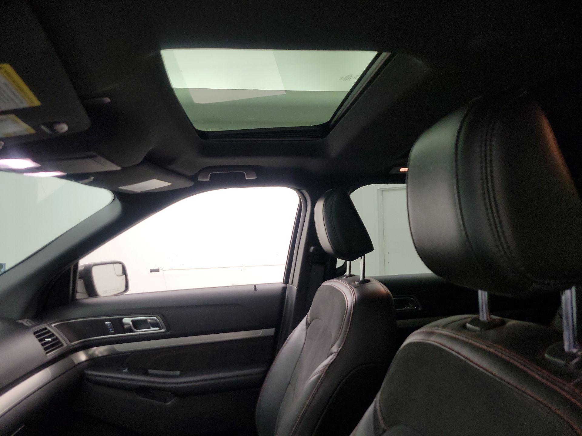 Thumbnail: 2018 Ford Explorer - 20