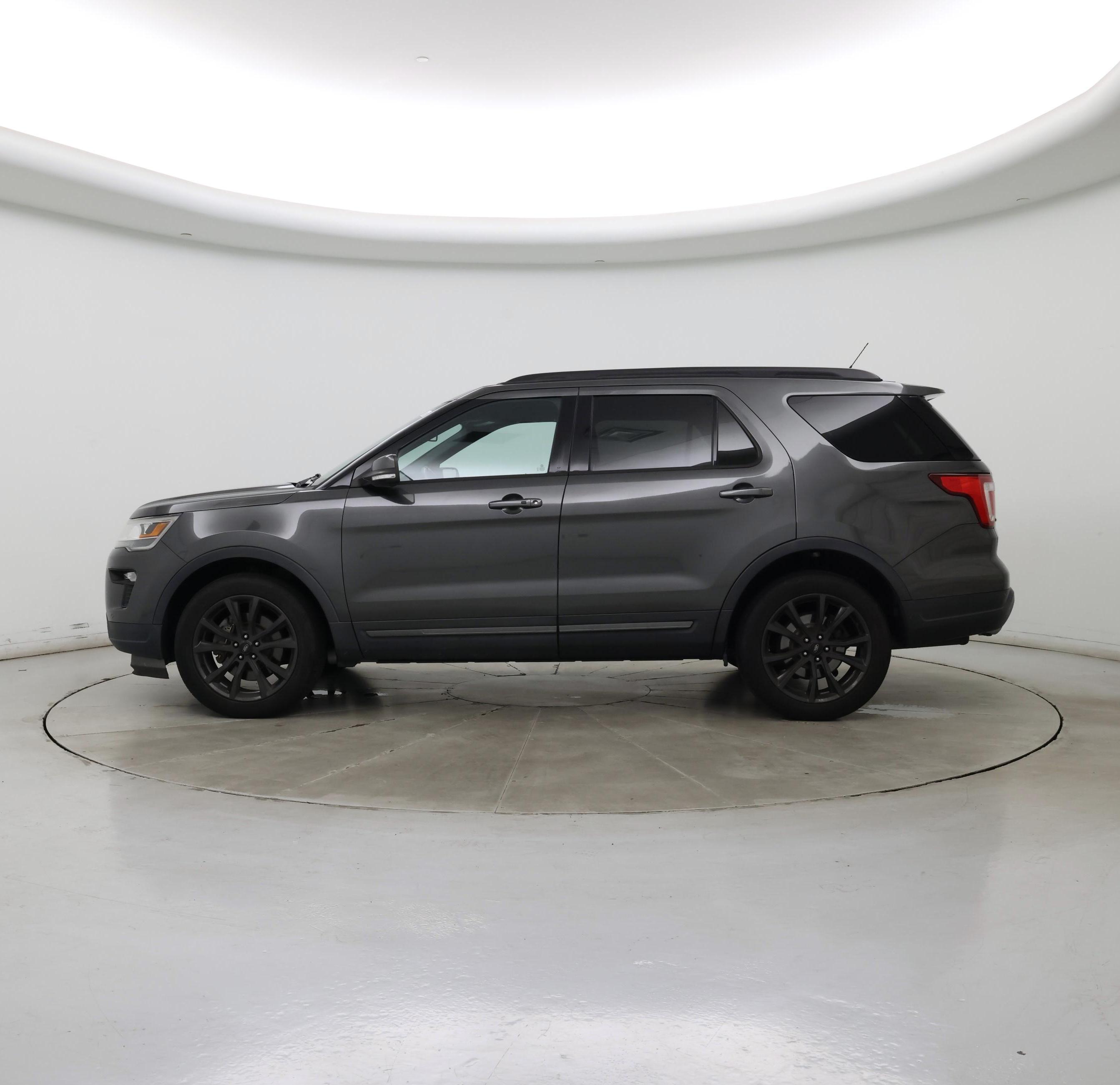 Thumbnail: 2018 Ford Explorer - 3