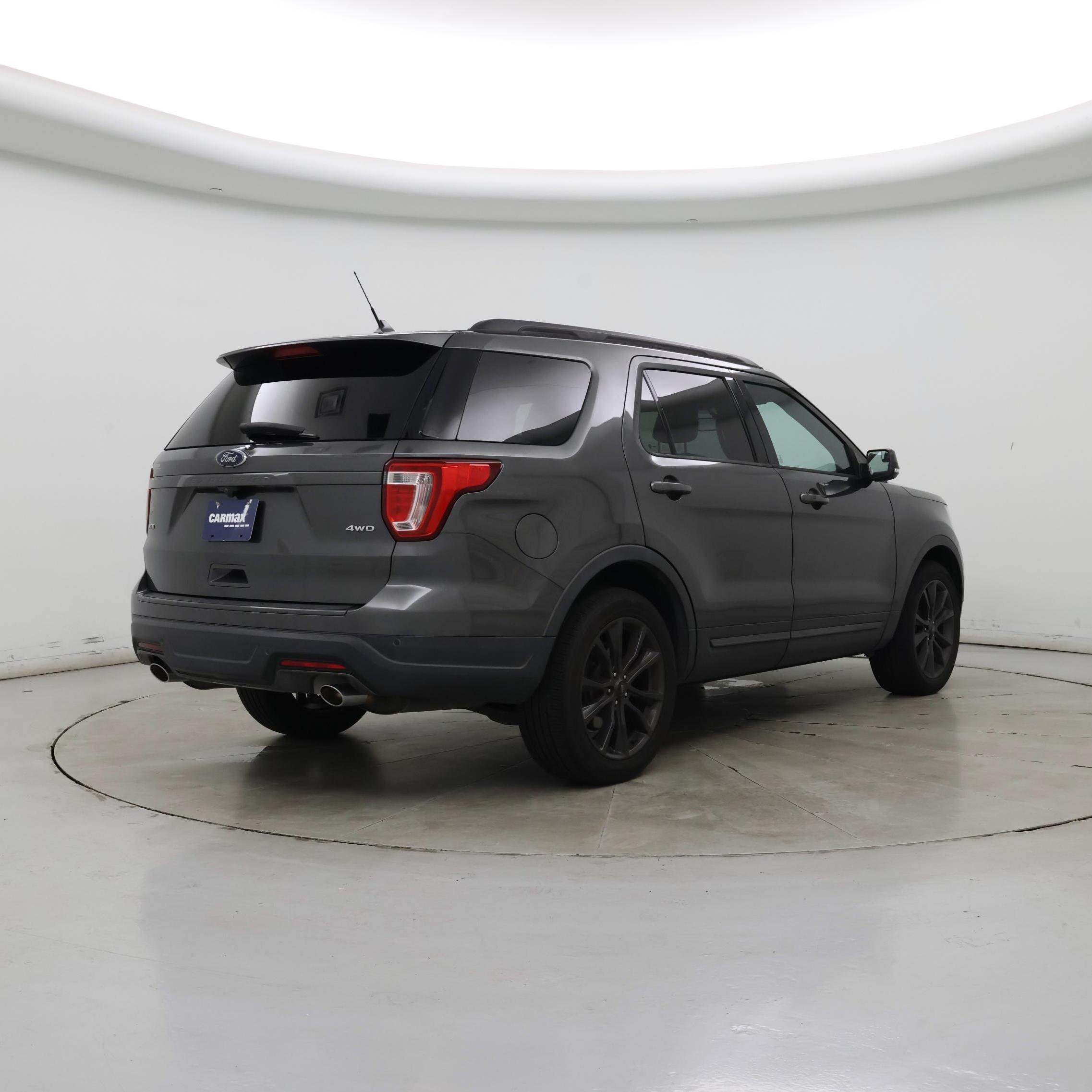 Thumbnail: 2018 Ford Explorer - 8