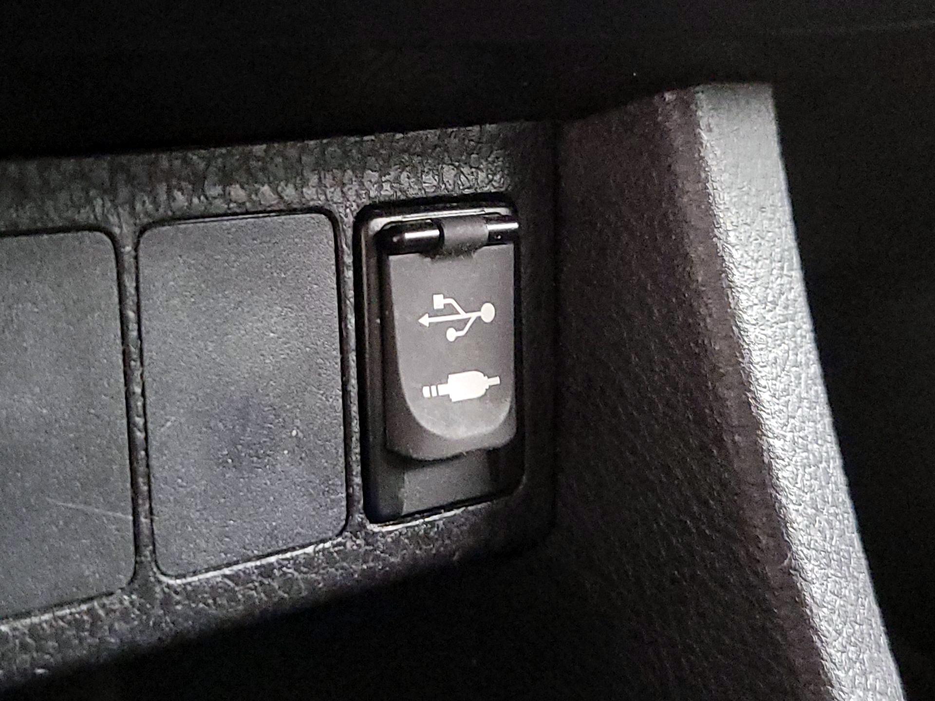 Thumbnail: 2019 Toyota Corolla - 18