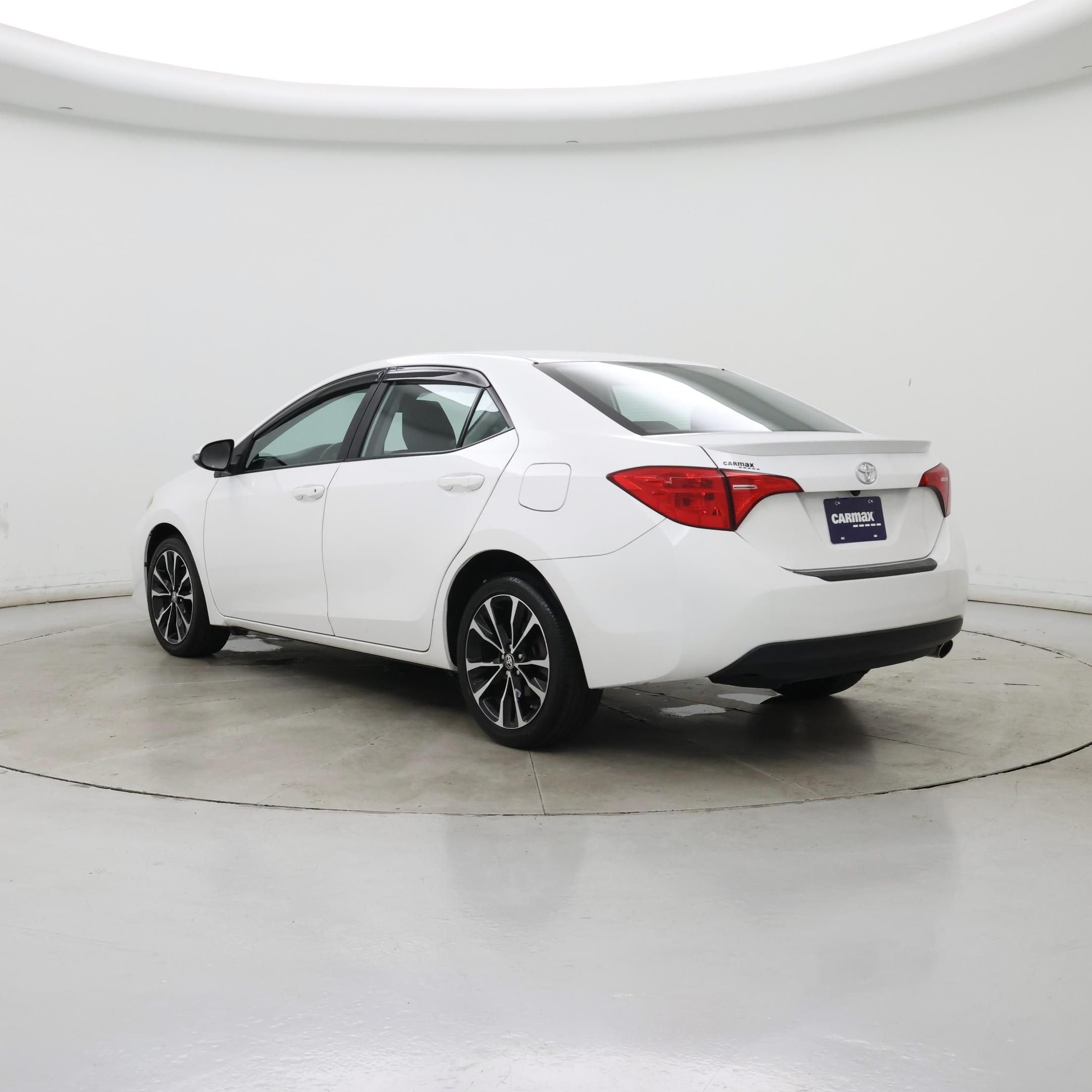 Thumbnail: 2019 Toyota Corolla - 2