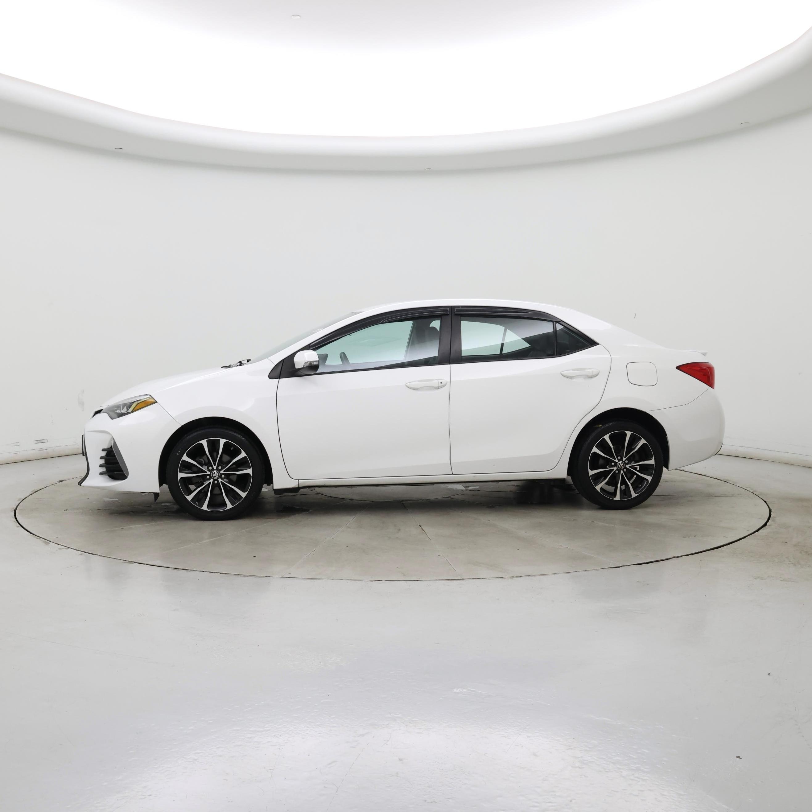 Thumbnail: 2019 Toyota Corolla - 3