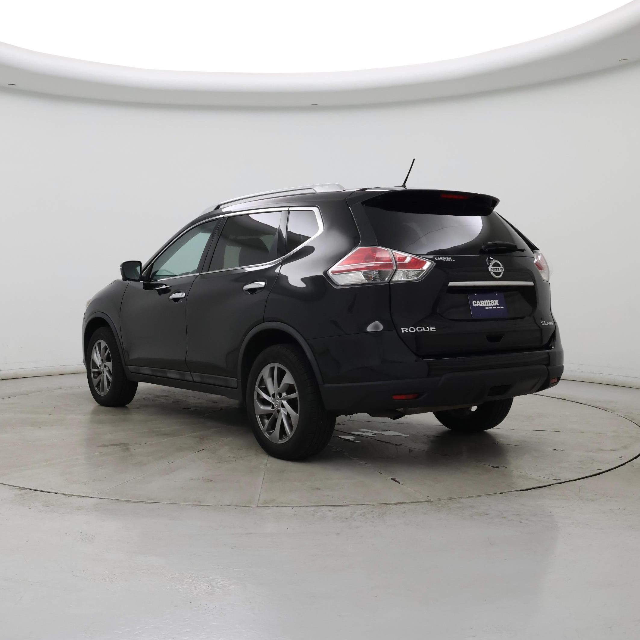 Thumbnail: 2015 Nissan Rogue - 2