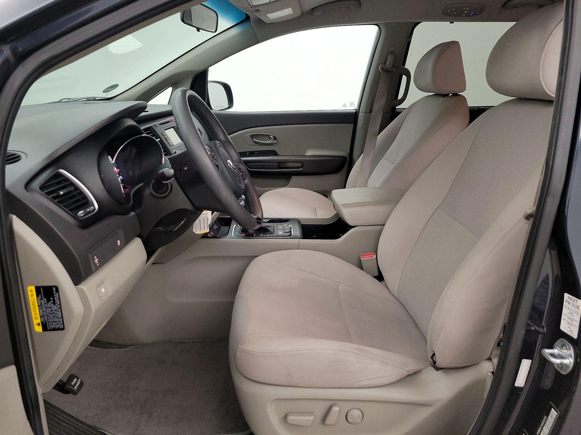 Thumbnail: 2016 Kia Sedona - 11
