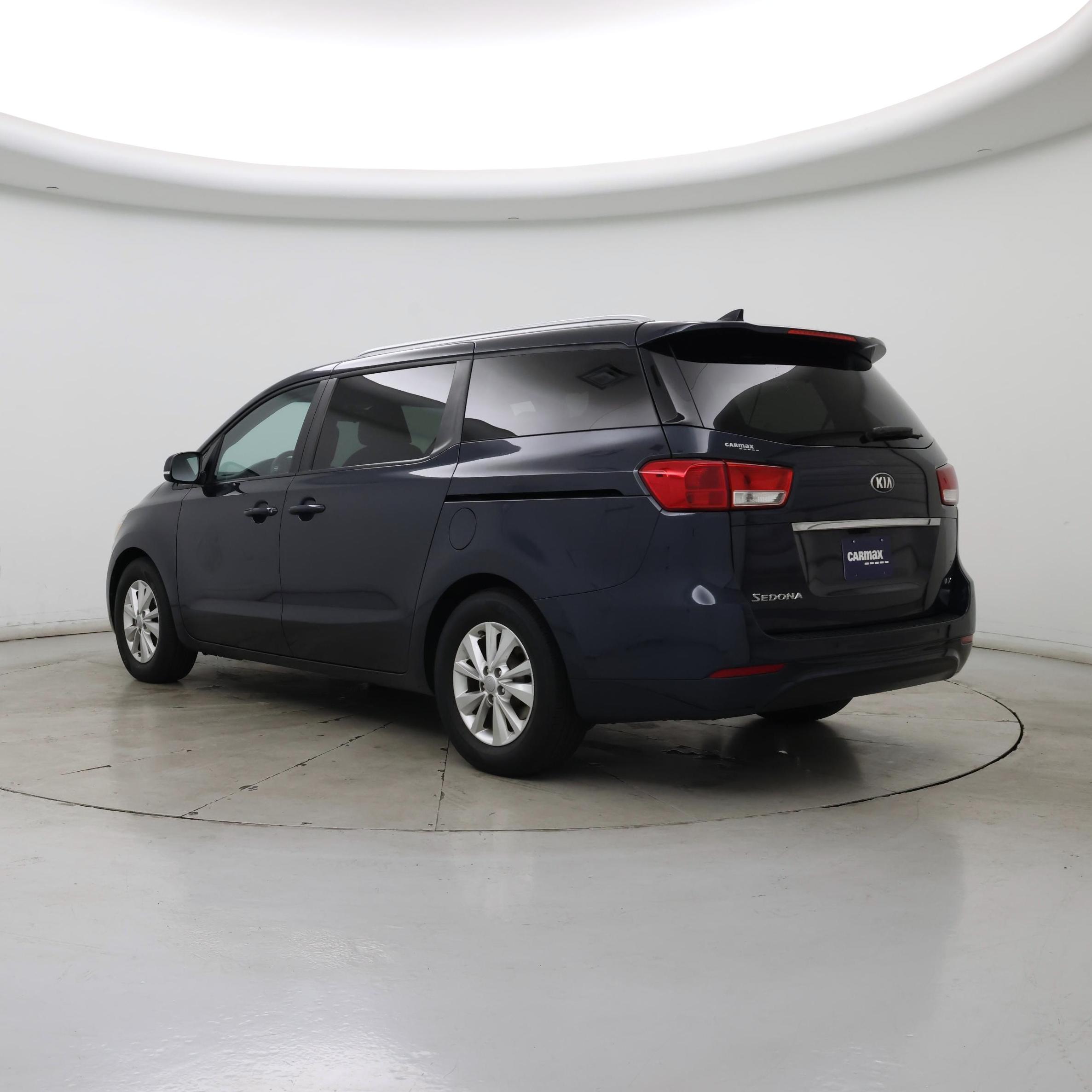 Thumbnail: 2016 Kia Sedona - 2