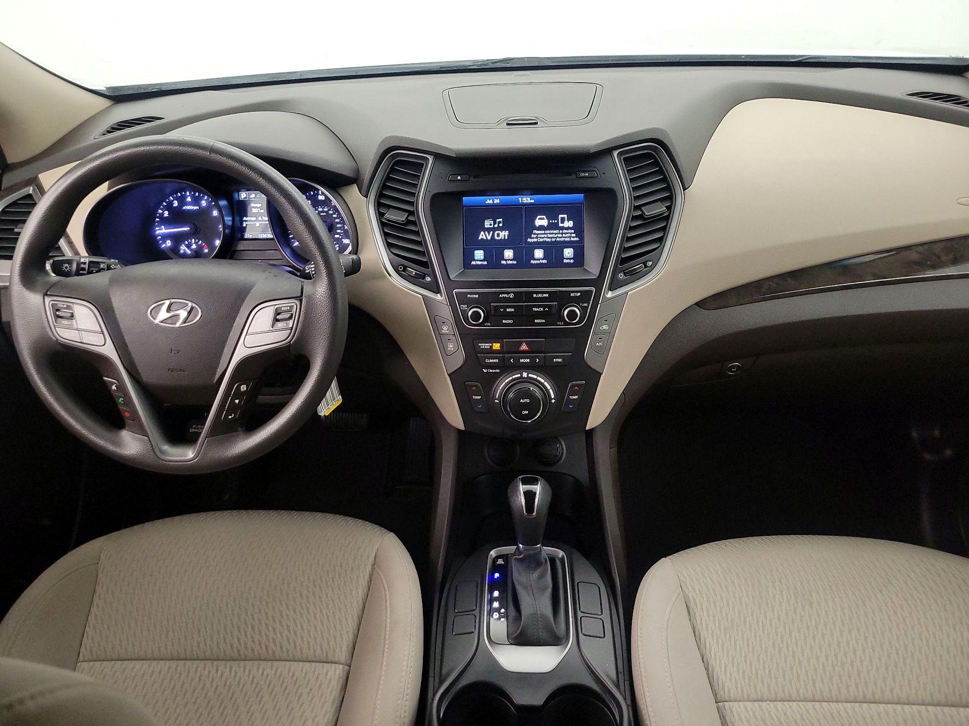 Thumbnail: 2017 Hyundai Santa Fe - 9