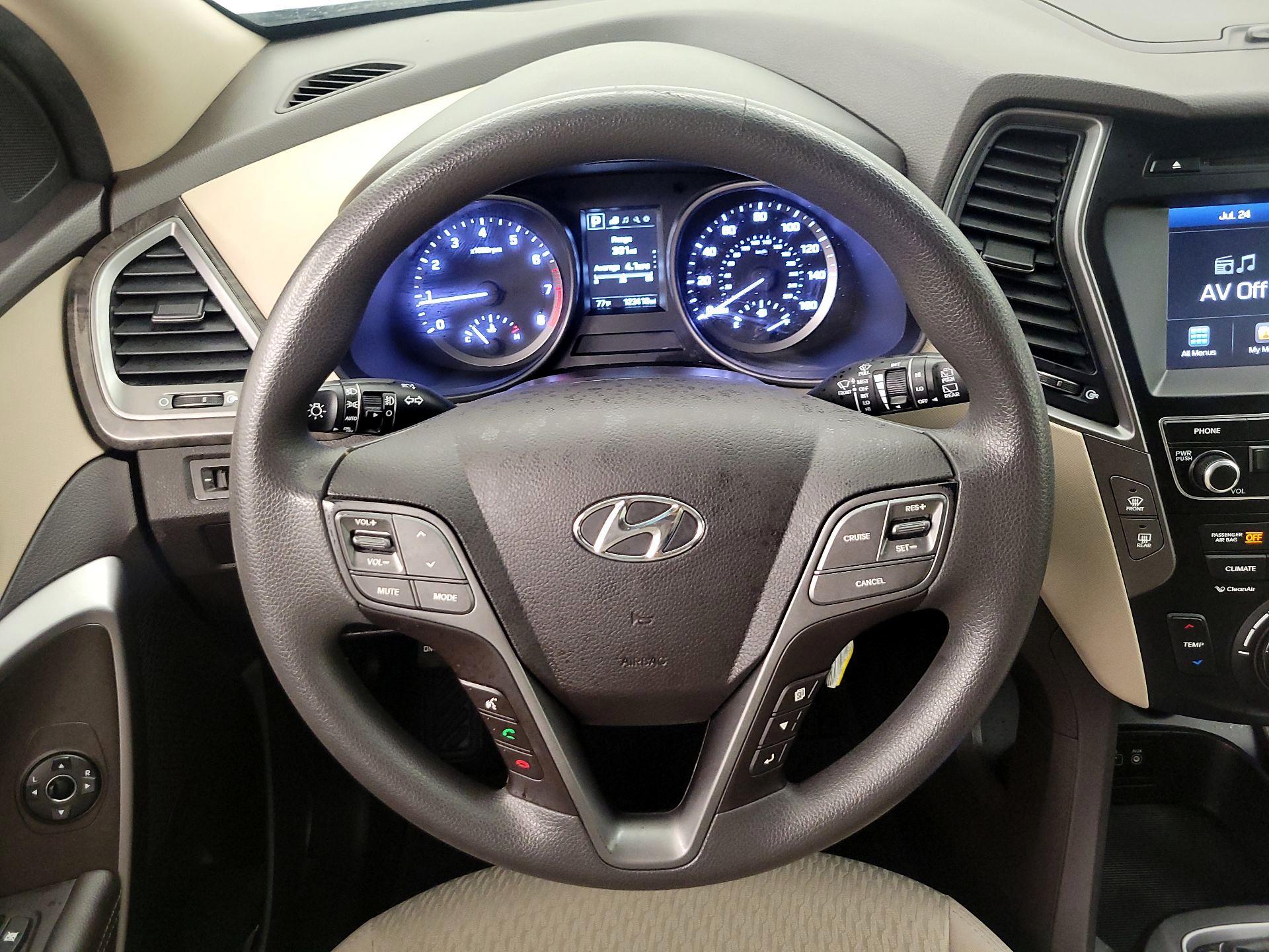 Thumbnail: 2017 Hyundai Santa Fe - 19