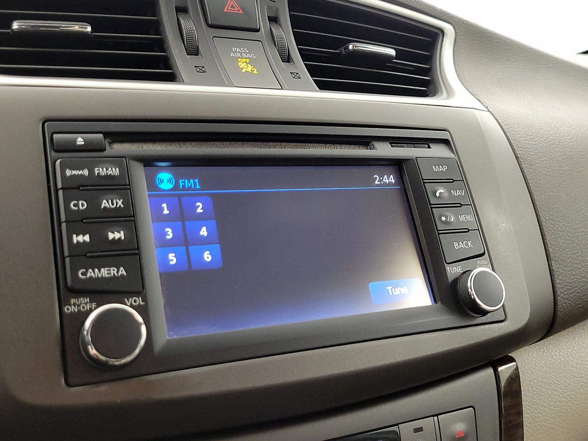 Thumbnail: 2013 Nissan Sentra - 15