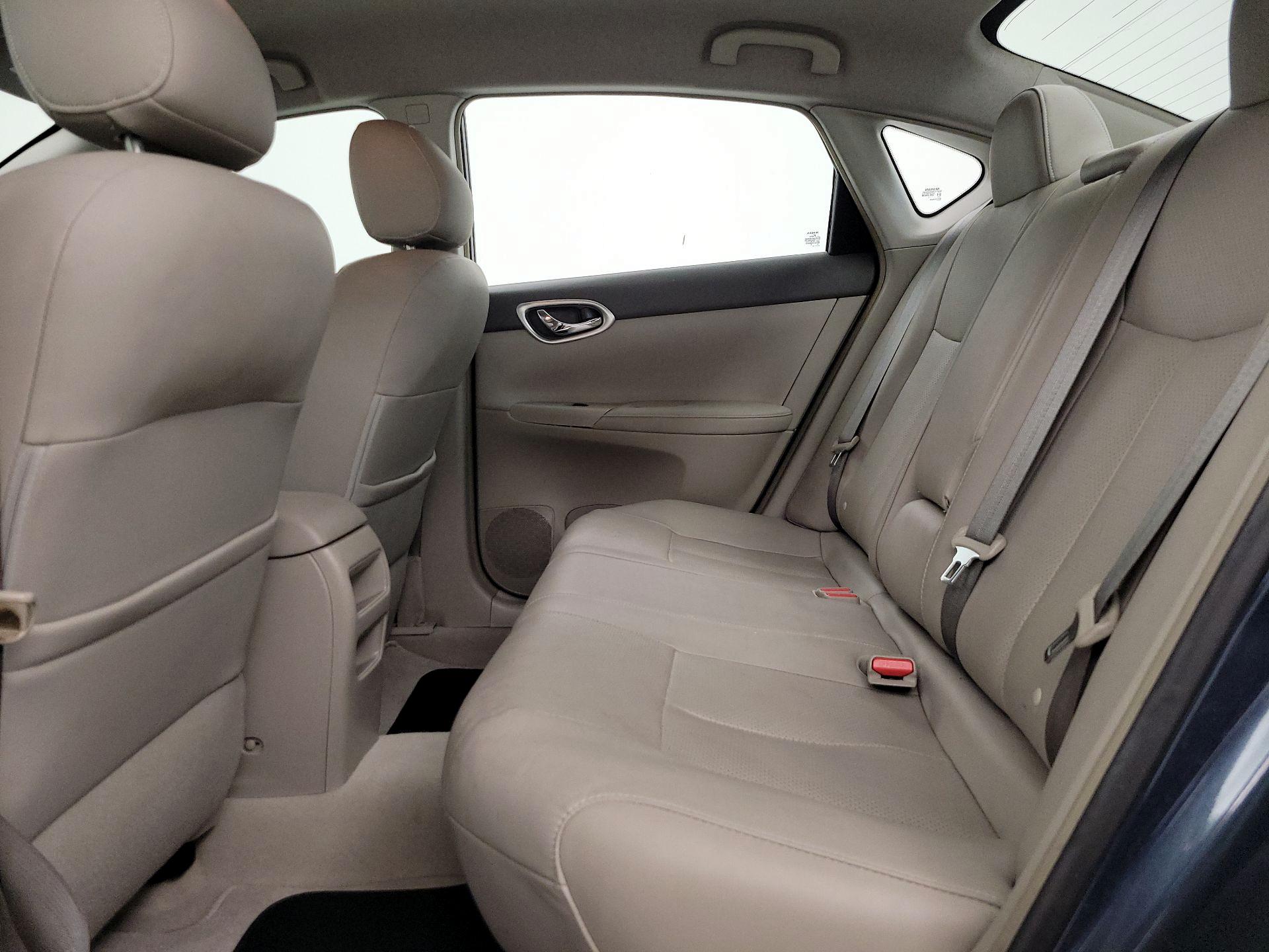 Thumbnail: 2013 Nissan Sentra - 19