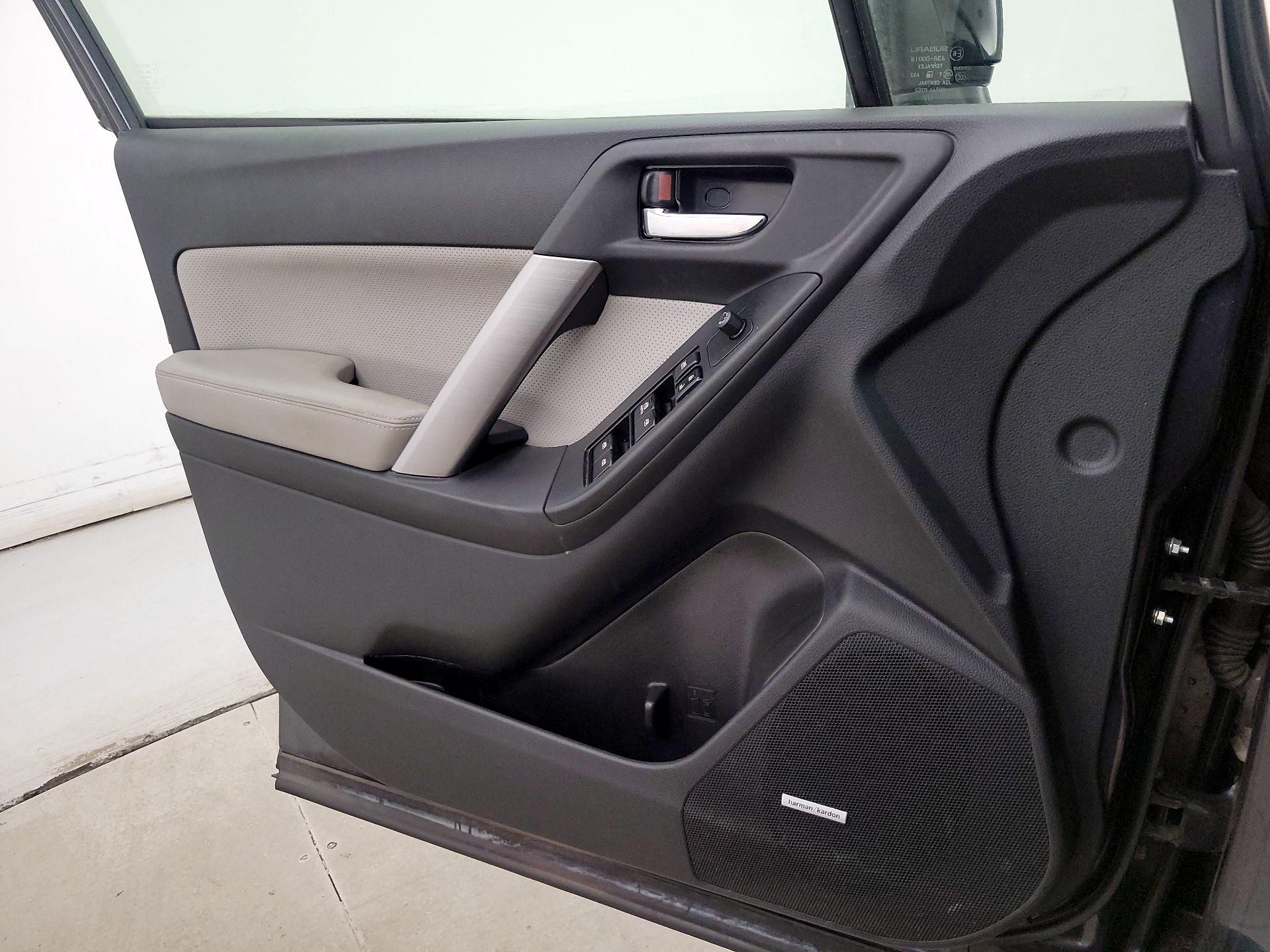 Thumbnail: 2015 Subaru Forester - 12