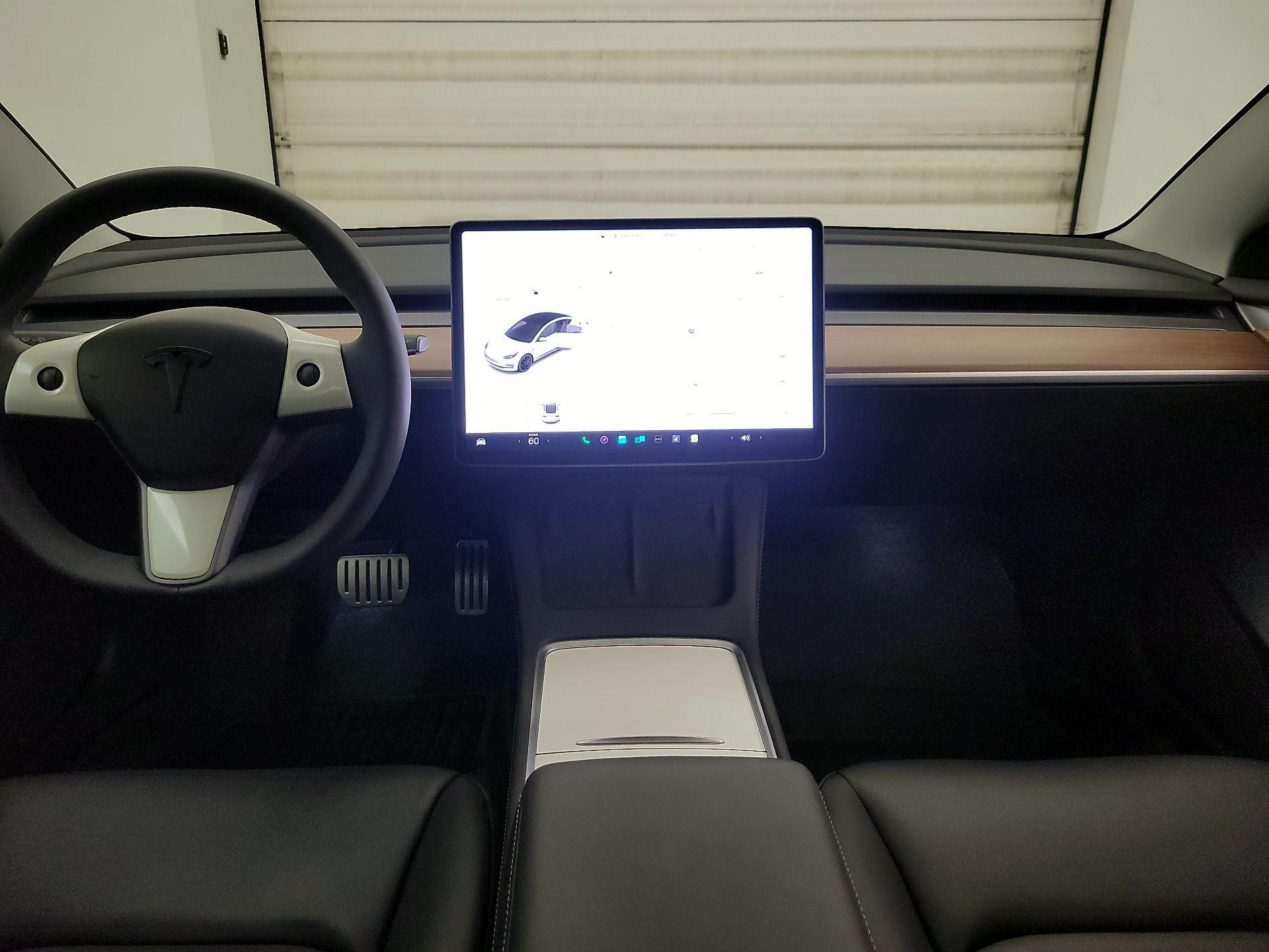 Thumbnail: 2023 Tesla Model 3 - 9