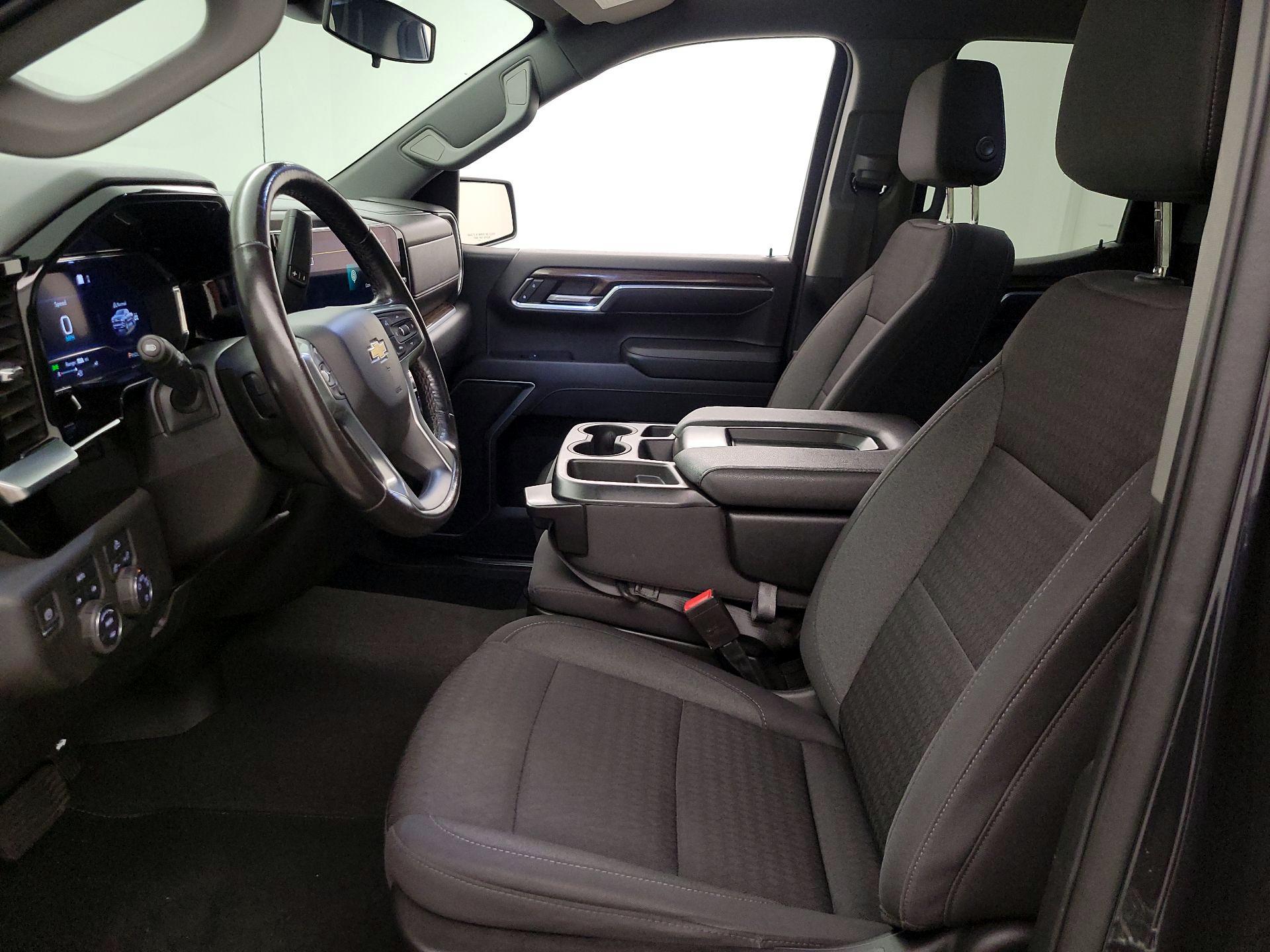 Thumbnail: 2022 Chevrolet Silverado 1500 - 11