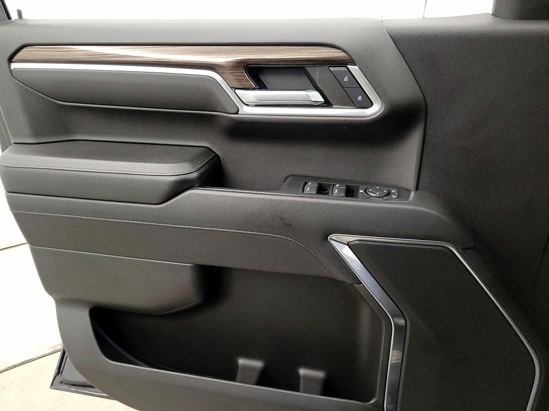 Thumbnail: 2022 Chevrolet Silverado 1500 - 12