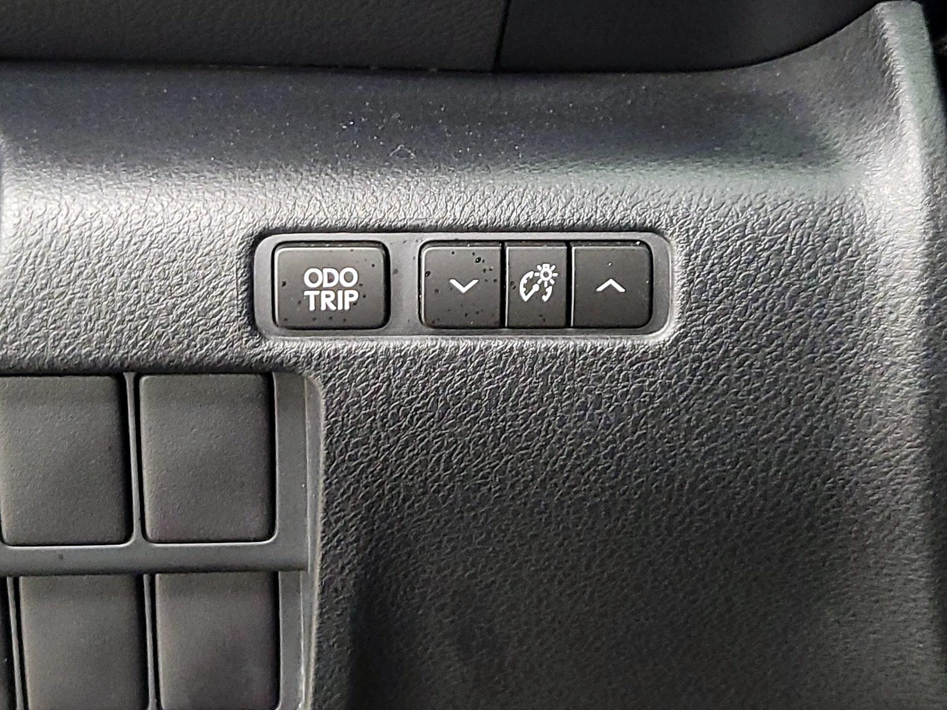 Thumbnail: 2014 Lexus IS - 13