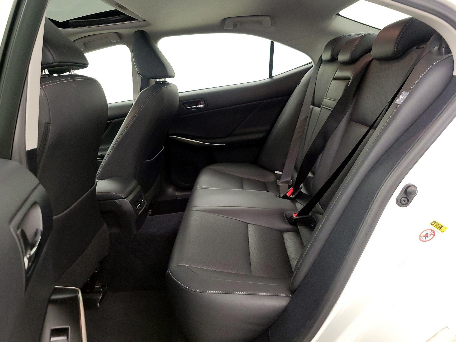 Thumbnail: 2014 Lexus IS - 20