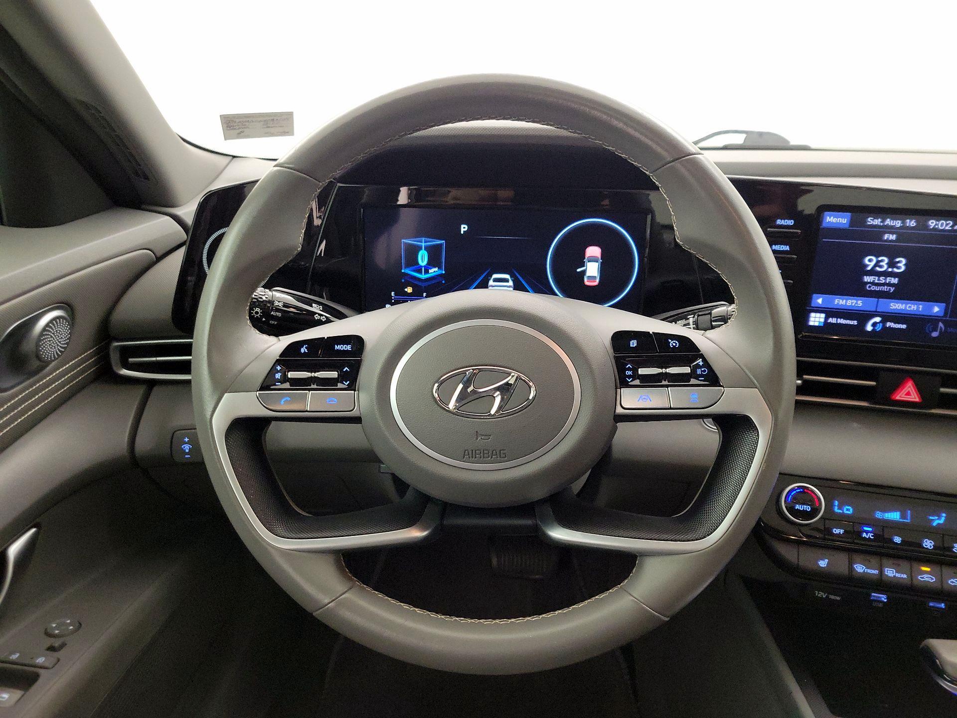 Thumbnail: 2022 Hyundai Elantra - 10
