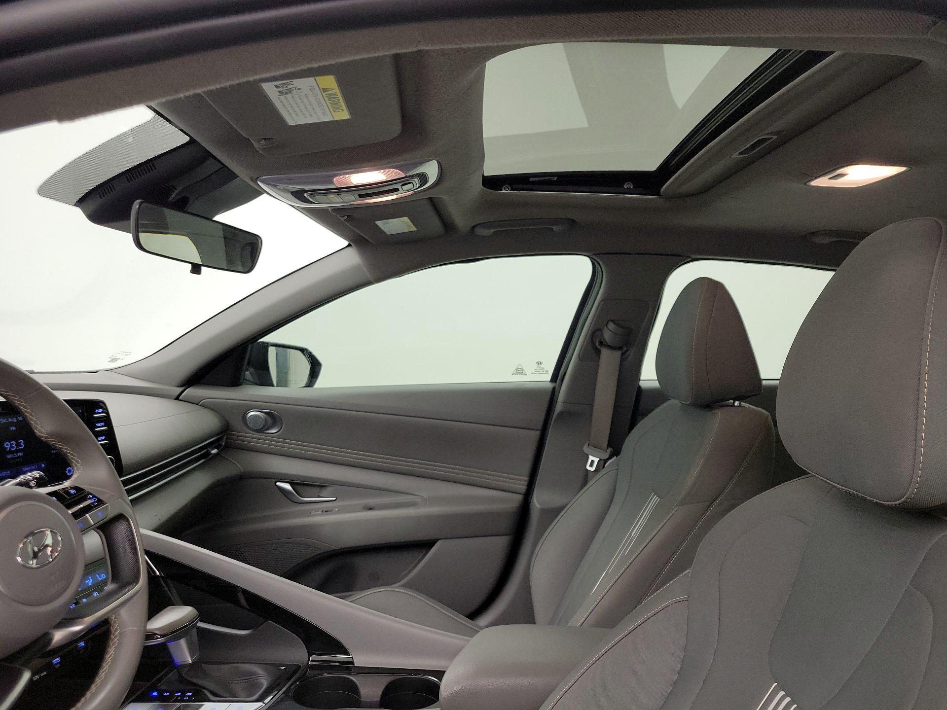 Thumbnail: 2022 Hyundai Elantra - 19