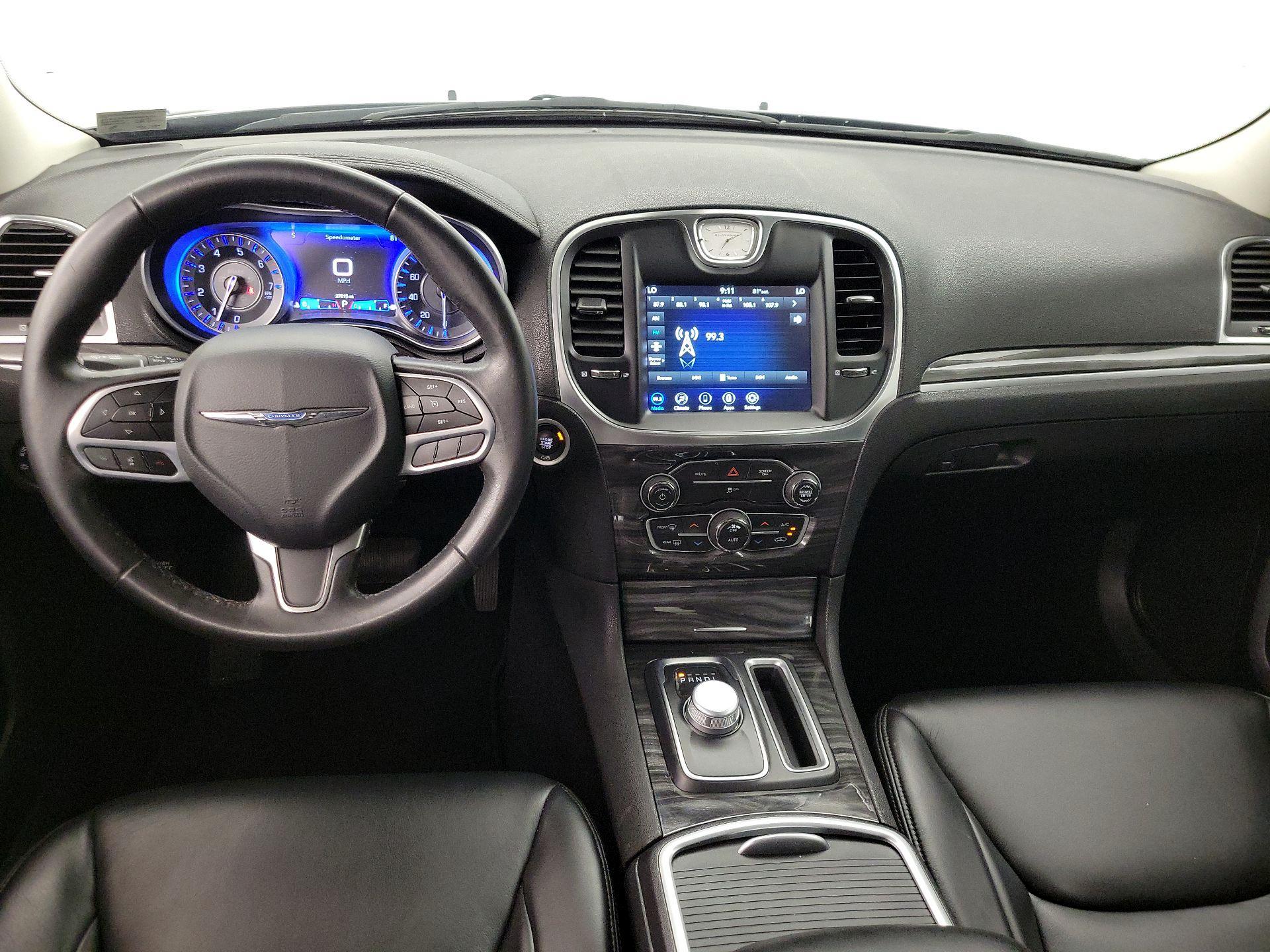 Thumbnail: 2021 Chrysler 300 - 9