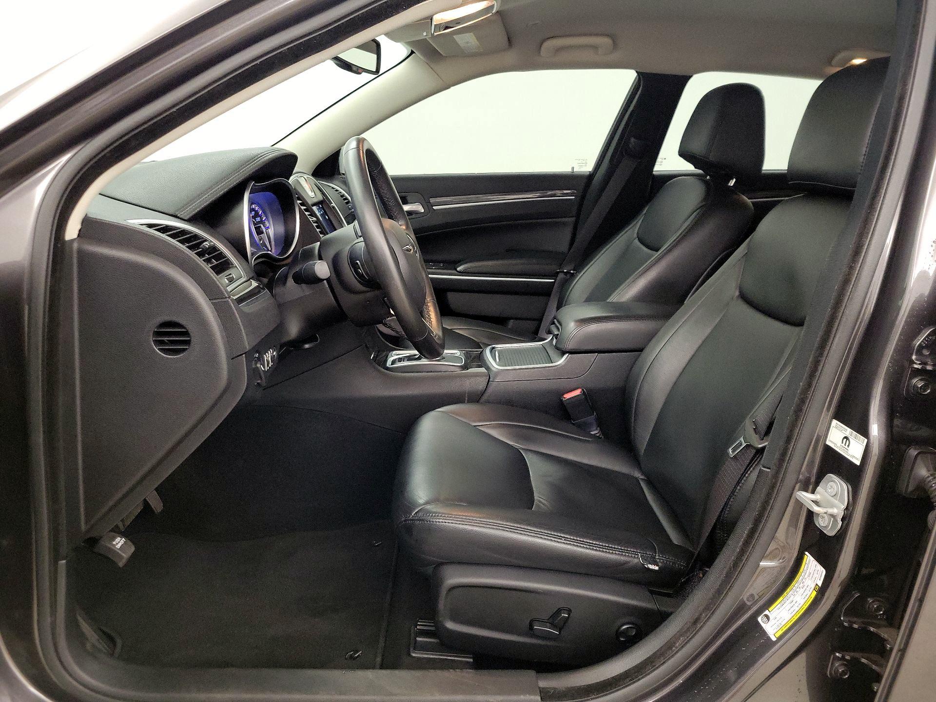 Thumbnail: 2021 Chrysler 300 - 11