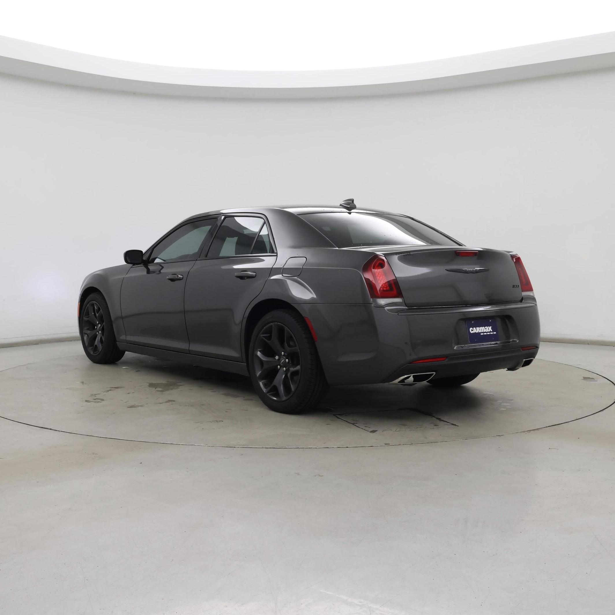 Thumbnail: 2021 Chrysler 300 - 2