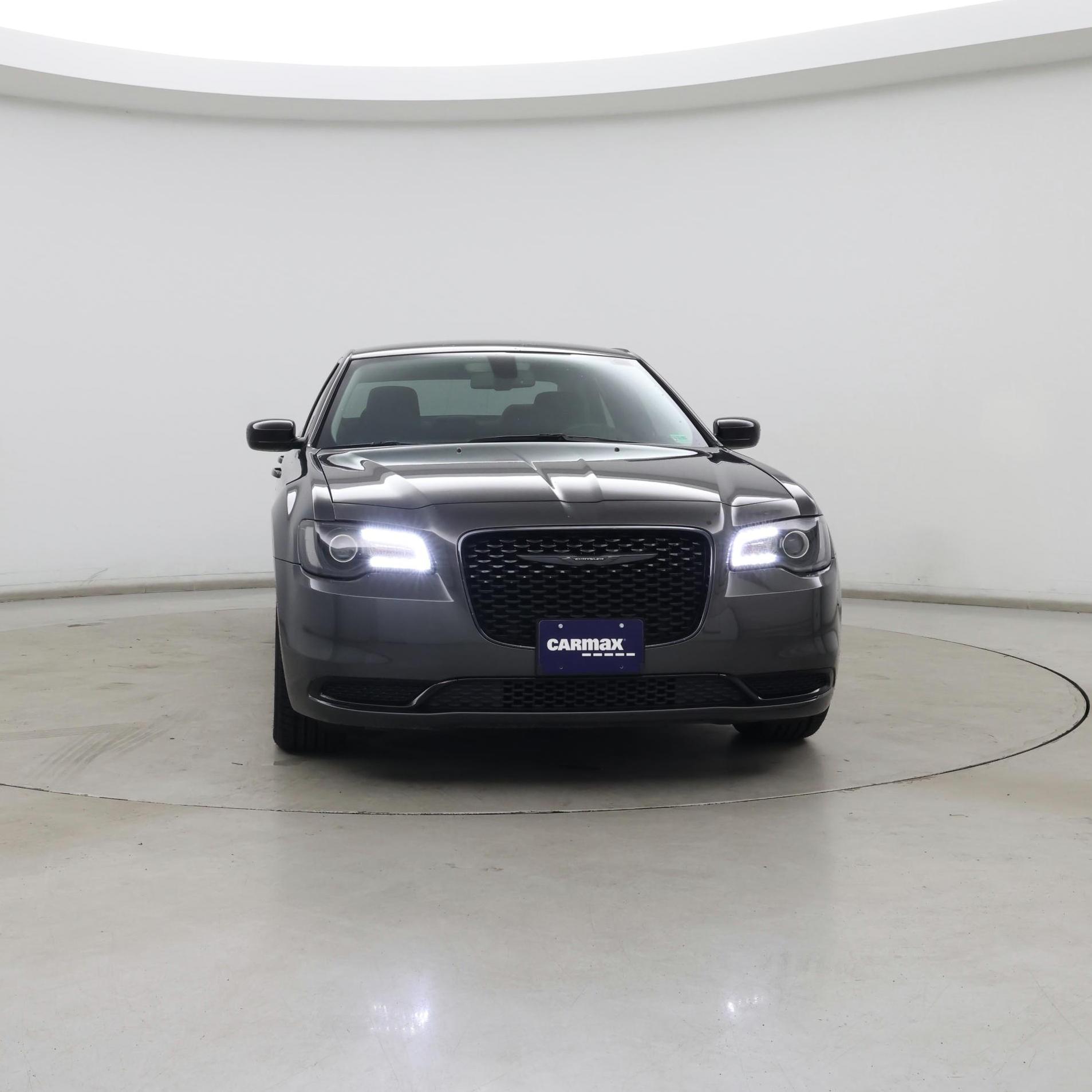 Thumbnail: 2021 Chrysler 300 - 5