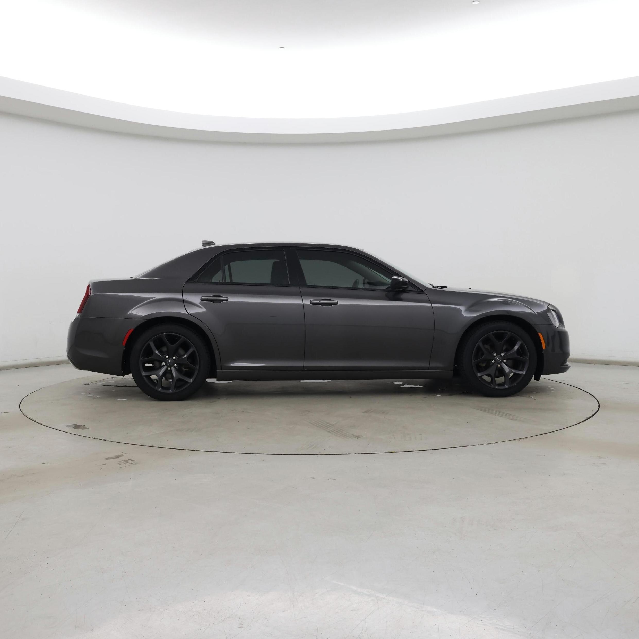 Thumbnail: 2021 Chrysler 300 - 7